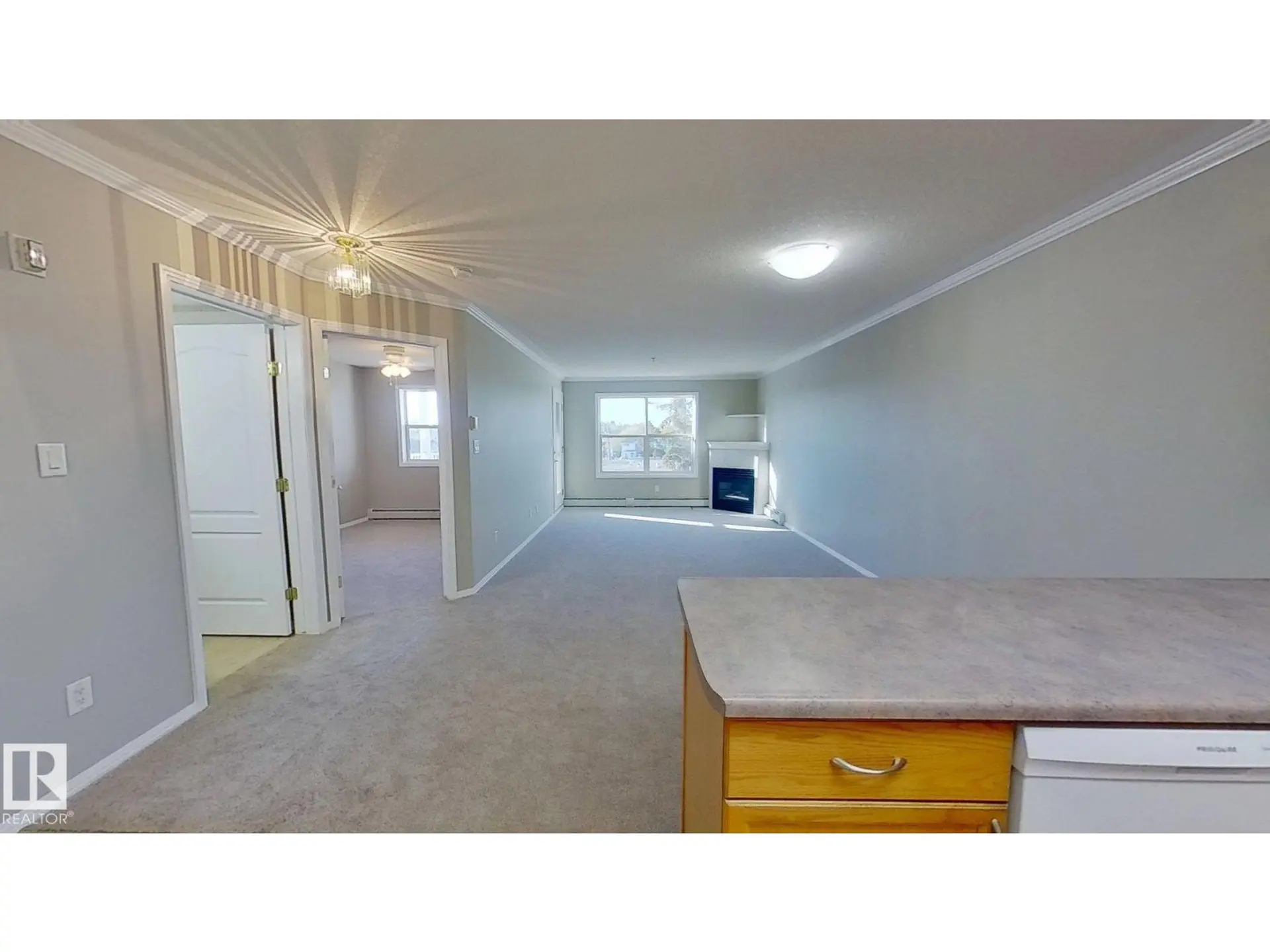 #404 8315 83 ST NW - Image 11