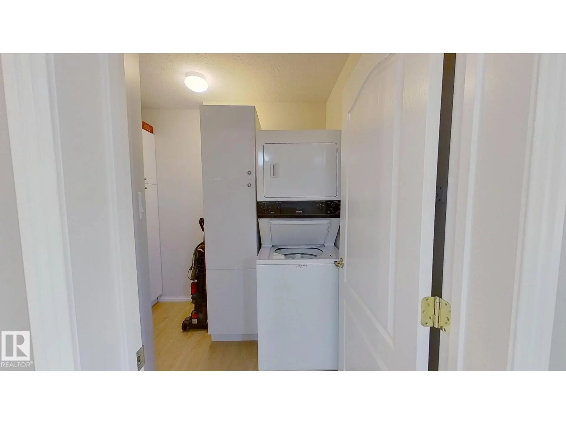 #404 8315 83 ST NW - Image 12