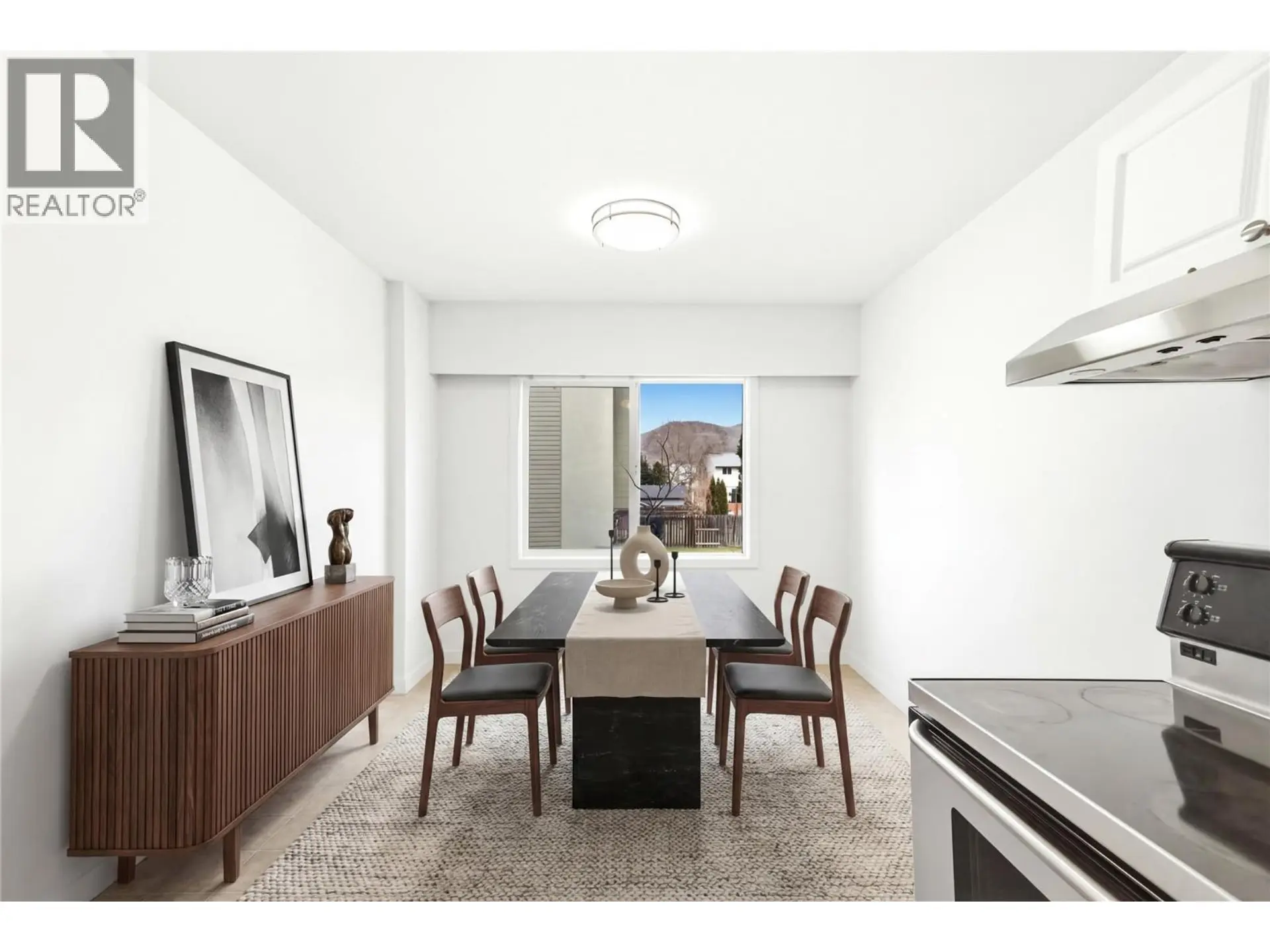 #5 1946 Tranquille Road - Image 7