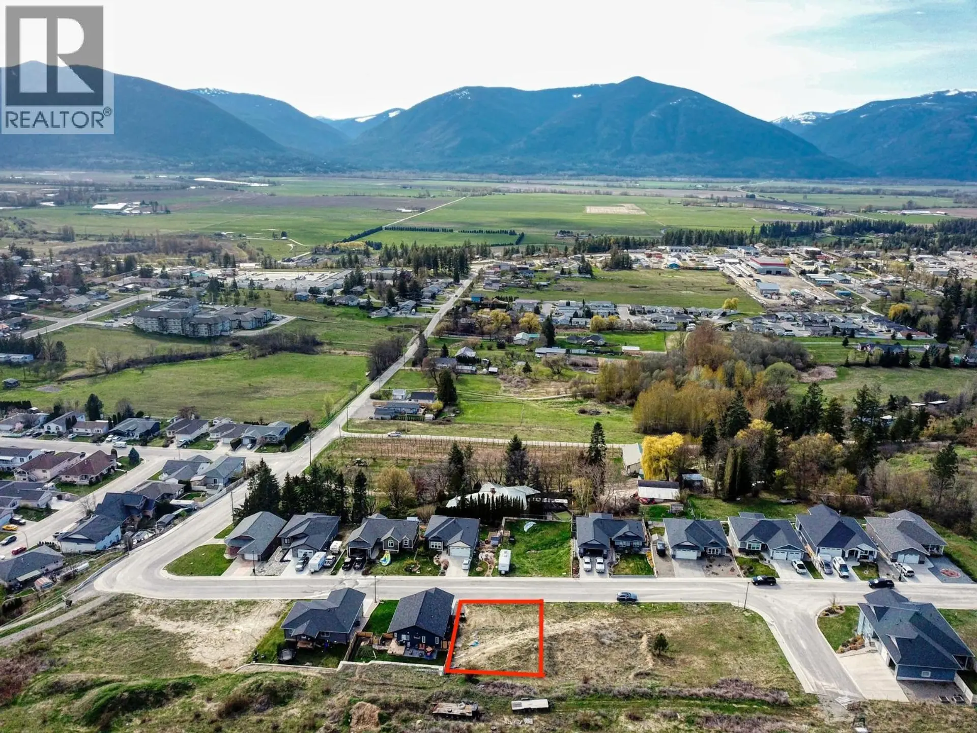 Property at 1126 12TH AVENUE N, Creston, BC