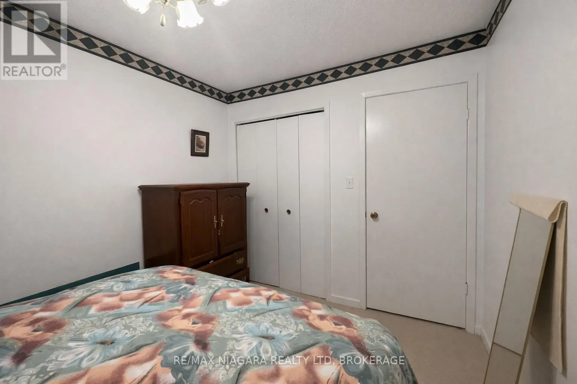 19 NOTTINGHAM COURT - Image 13