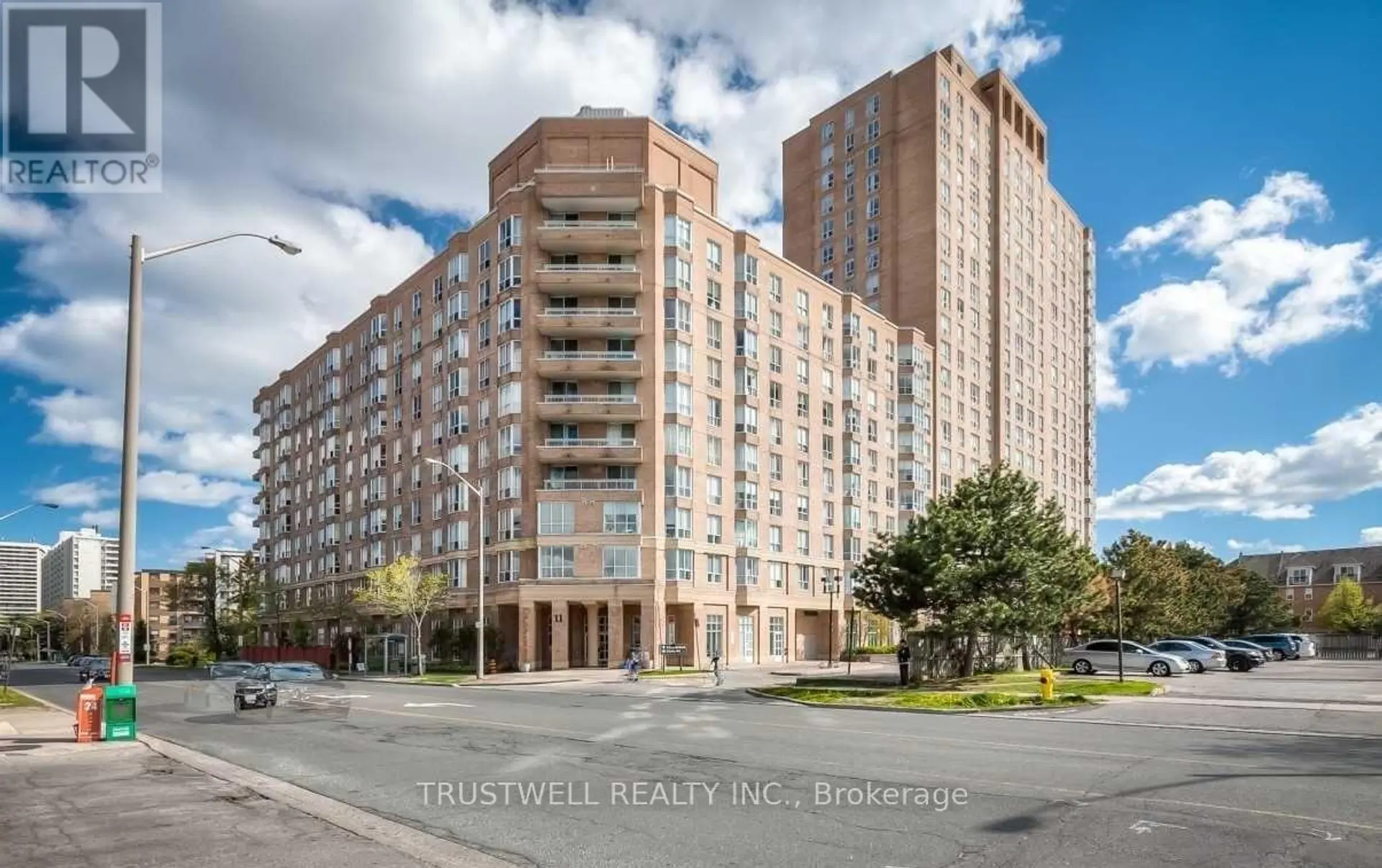 #1107 21 OVERLEA BOULEVARD - Image 1