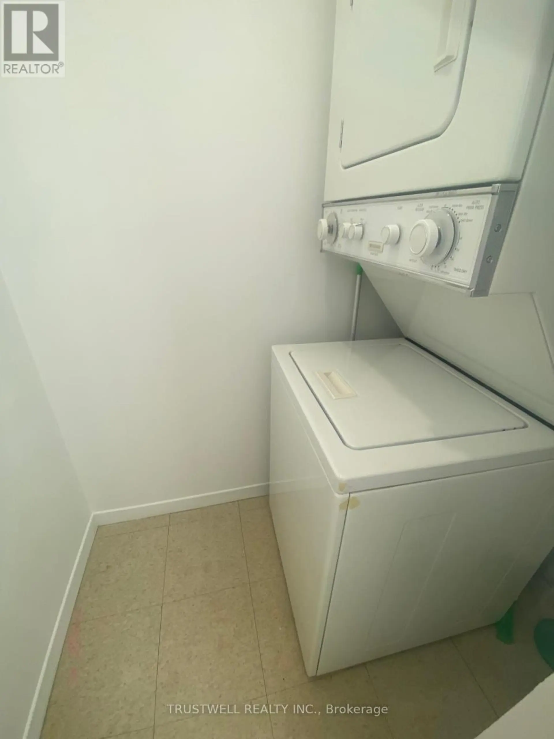 #1107 21 OVERLEA BOULEVARD - Image 15