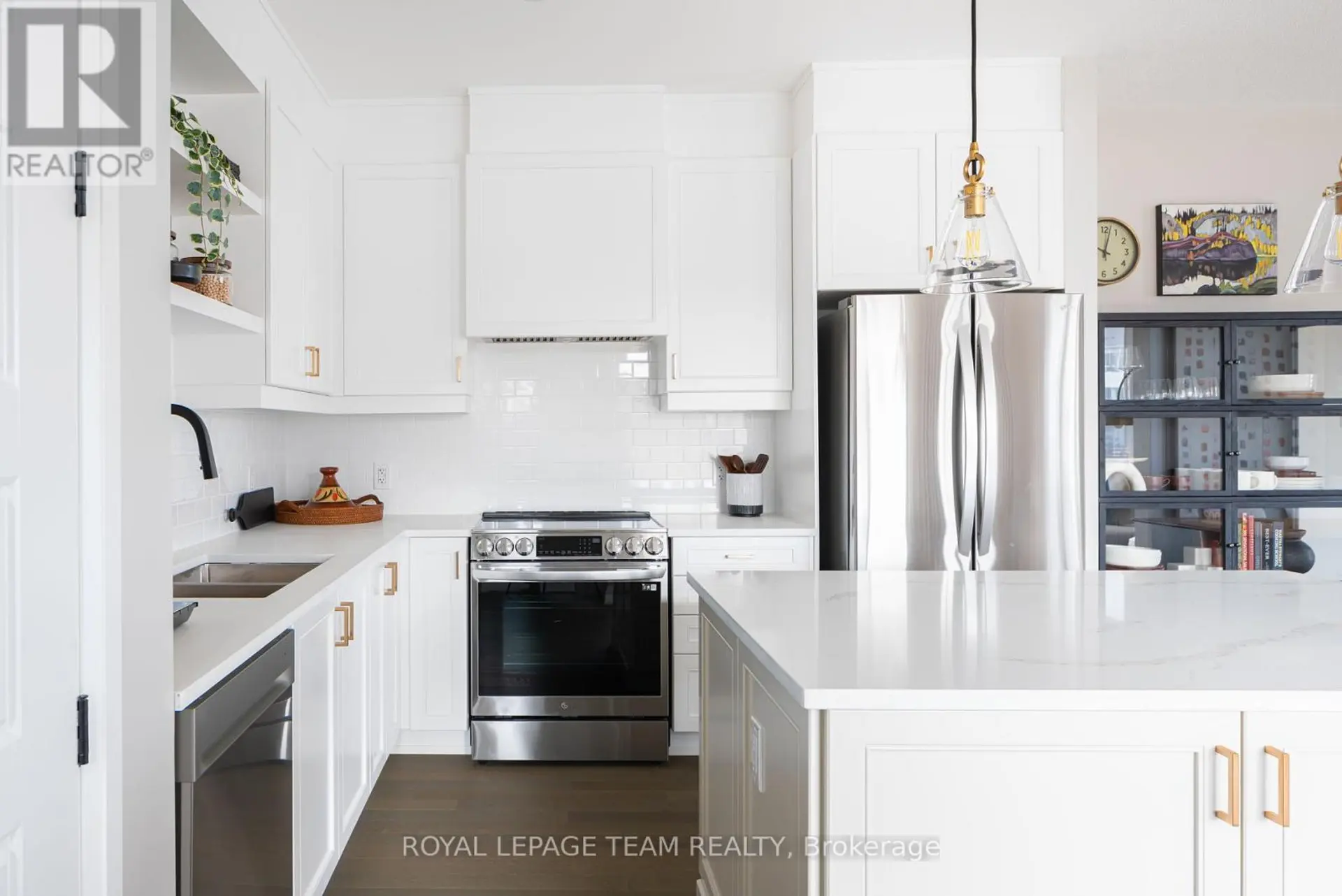 110 MONTY PRIVATE - Image 2