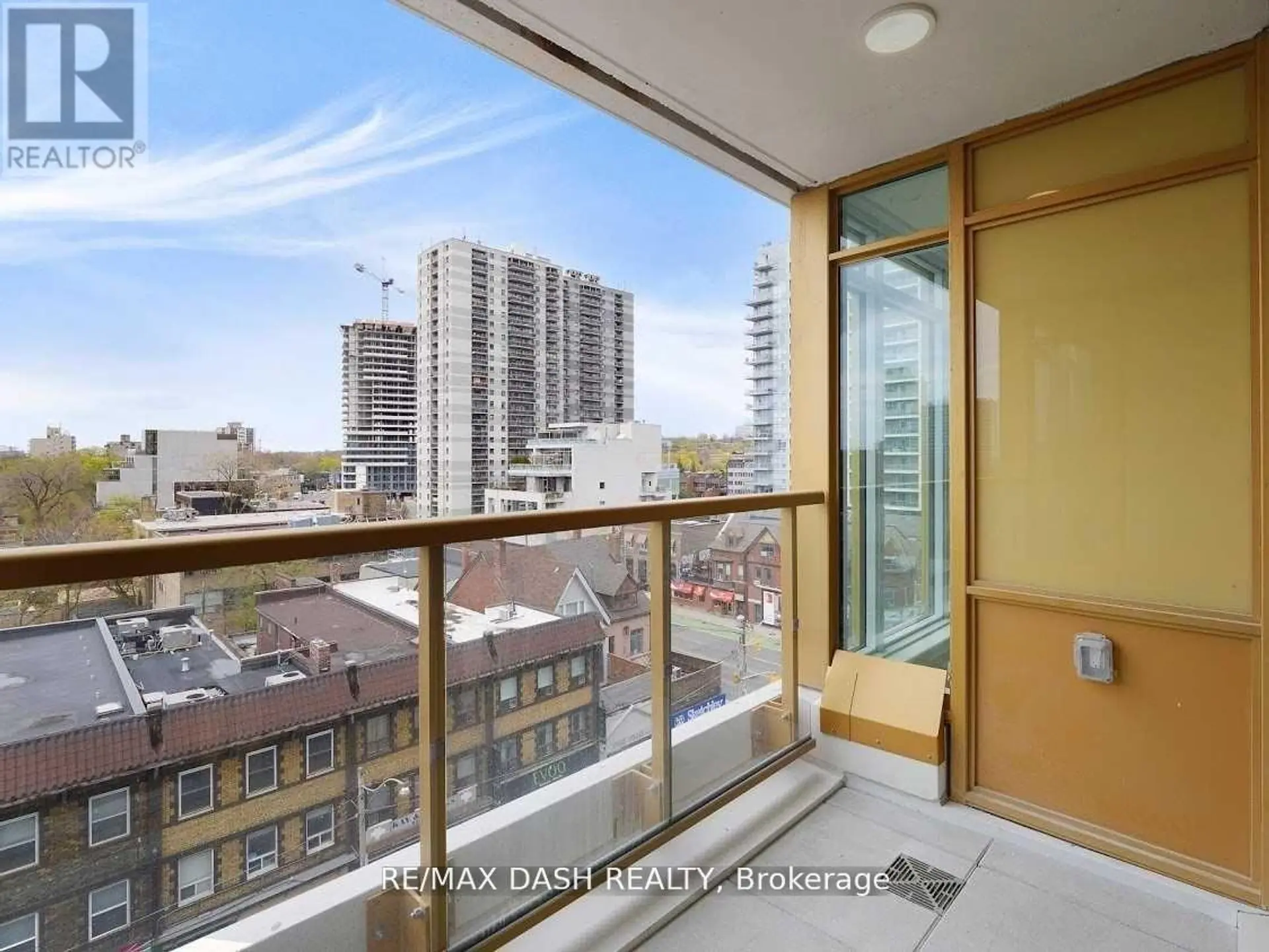 #602 151 AVENUE ROAD - Image 11