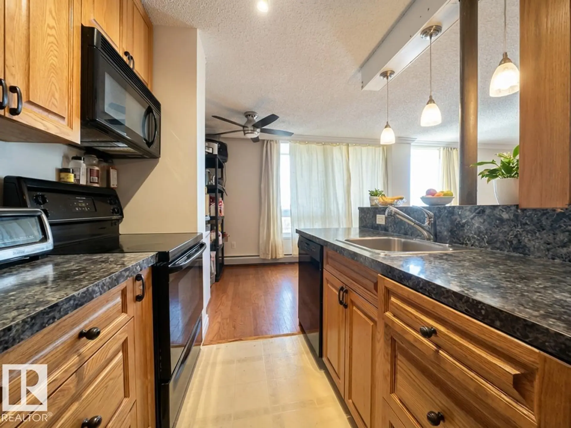 #1401 10883 SASKATCHEWAN DR NW - Image 6