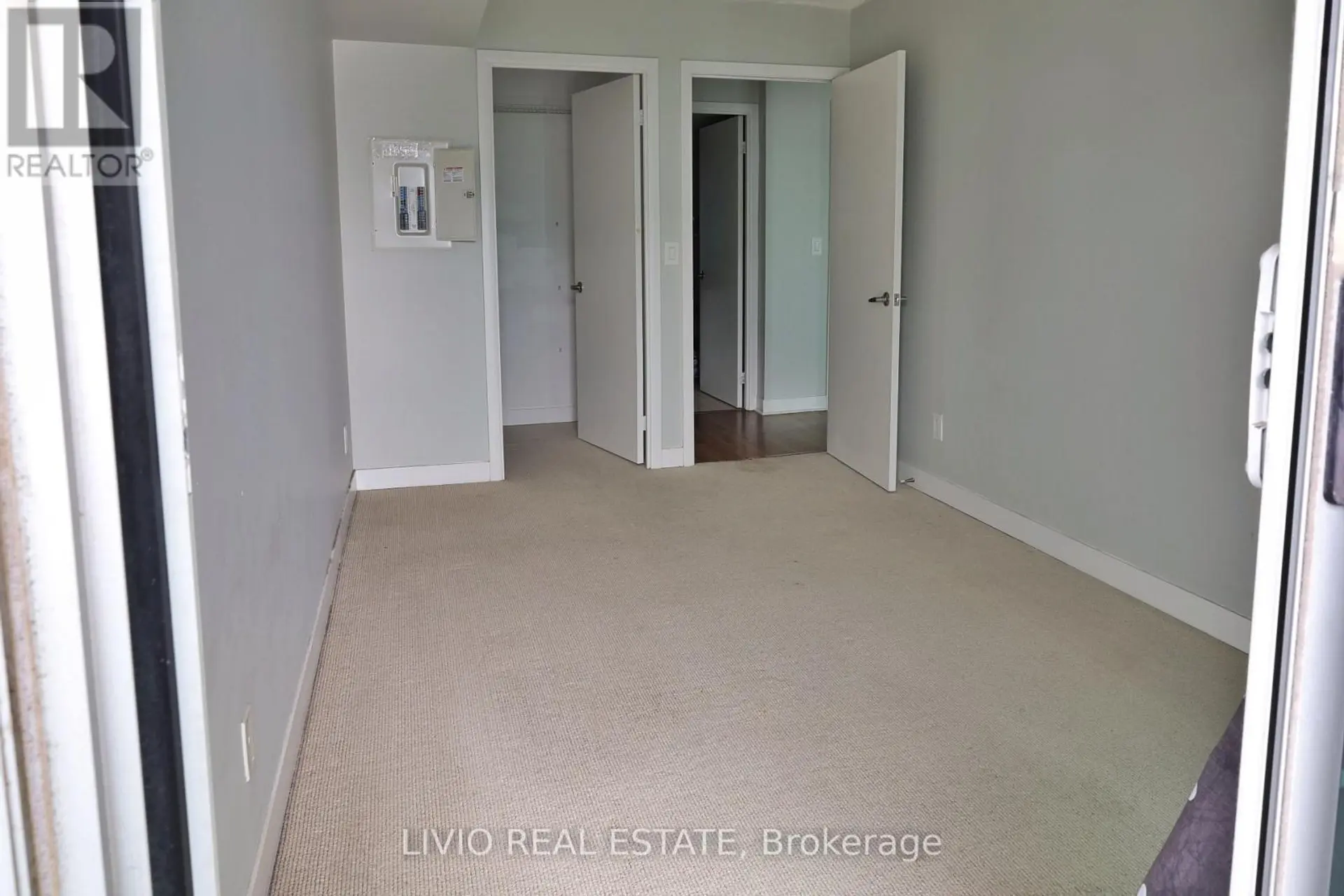 #2101 155 LEGION ROAD N - Image 10