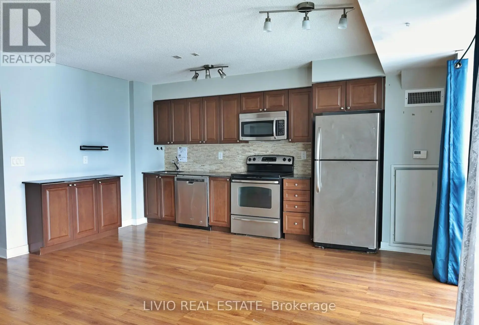 #2101 155 LEGION ROAD N - Image 16