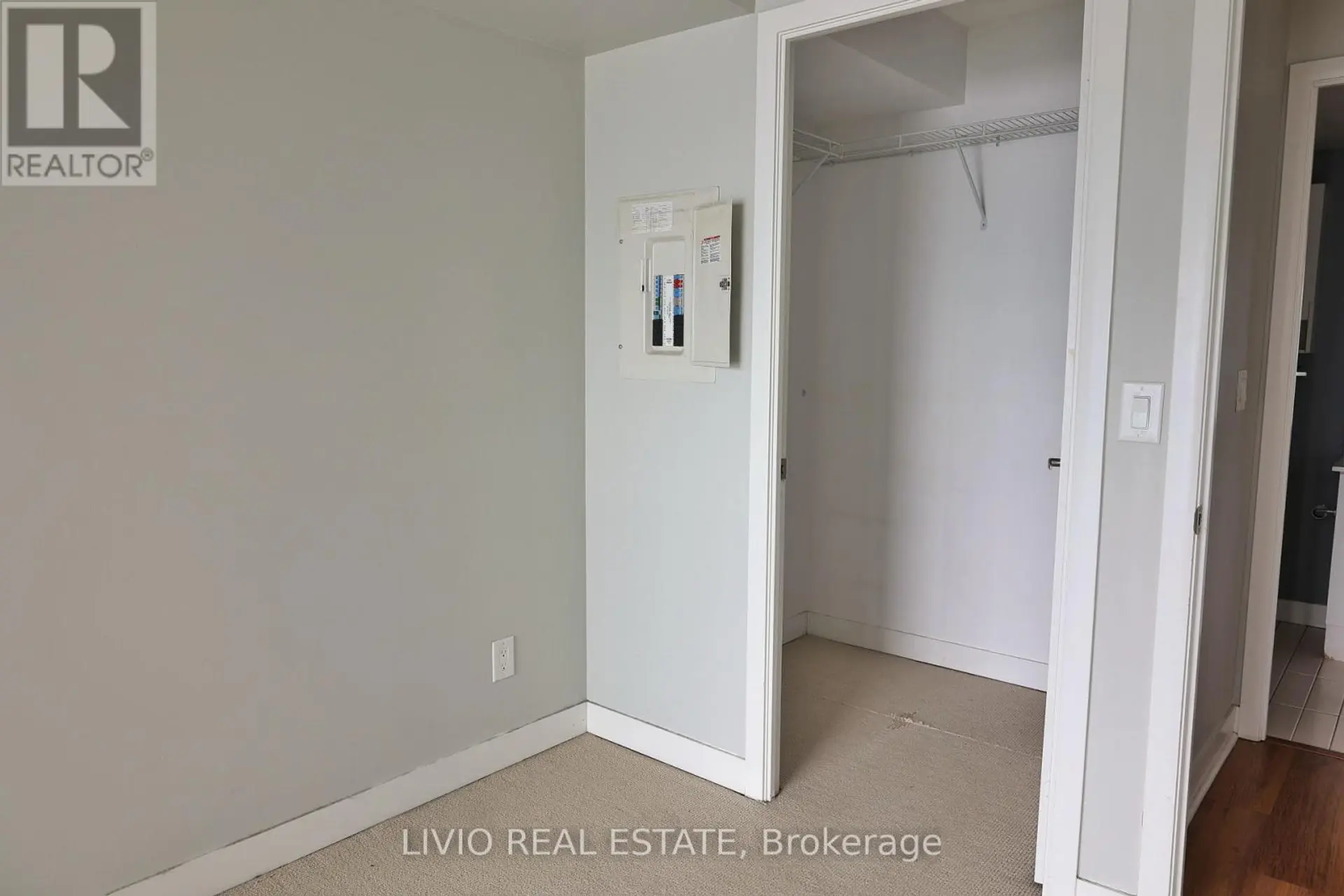 #2101 155 LEGION ROAD N - Image 11
