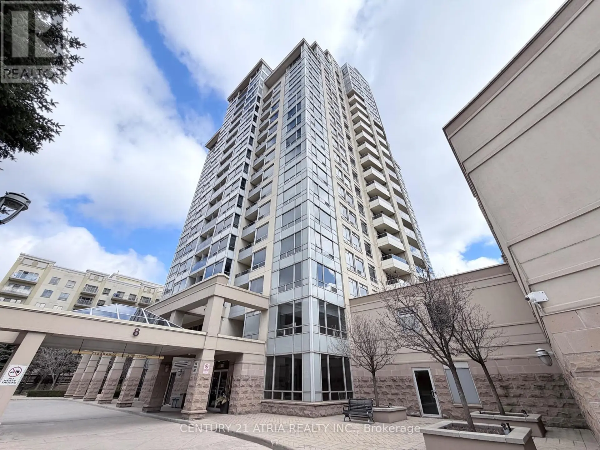 #303 8 REAN DRIVE - Image 2