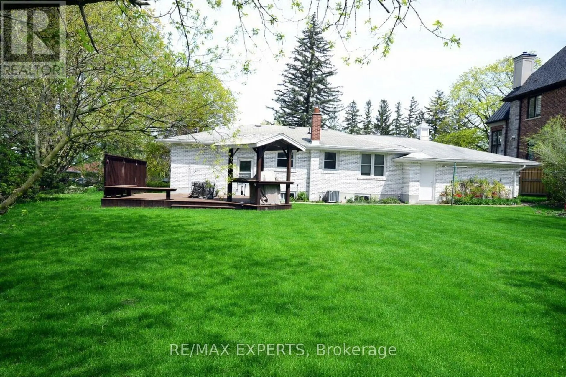 35 CLEARVIEW HEIGHTS - Image 2
