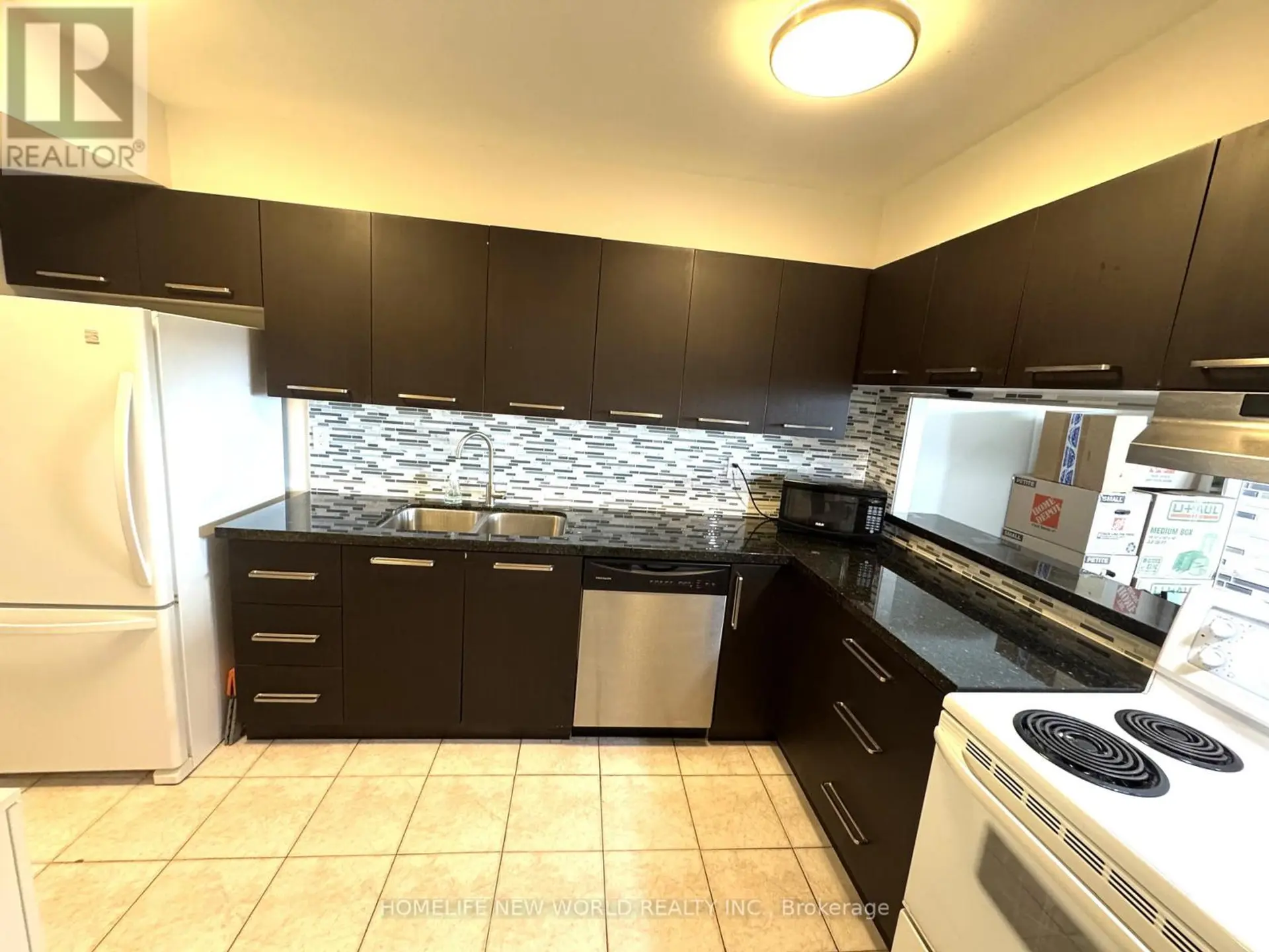 #1602 2365 KENNEDY ROAD - Image 12