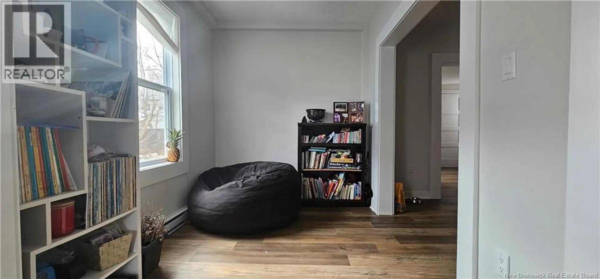 496 Robinson - Image 4