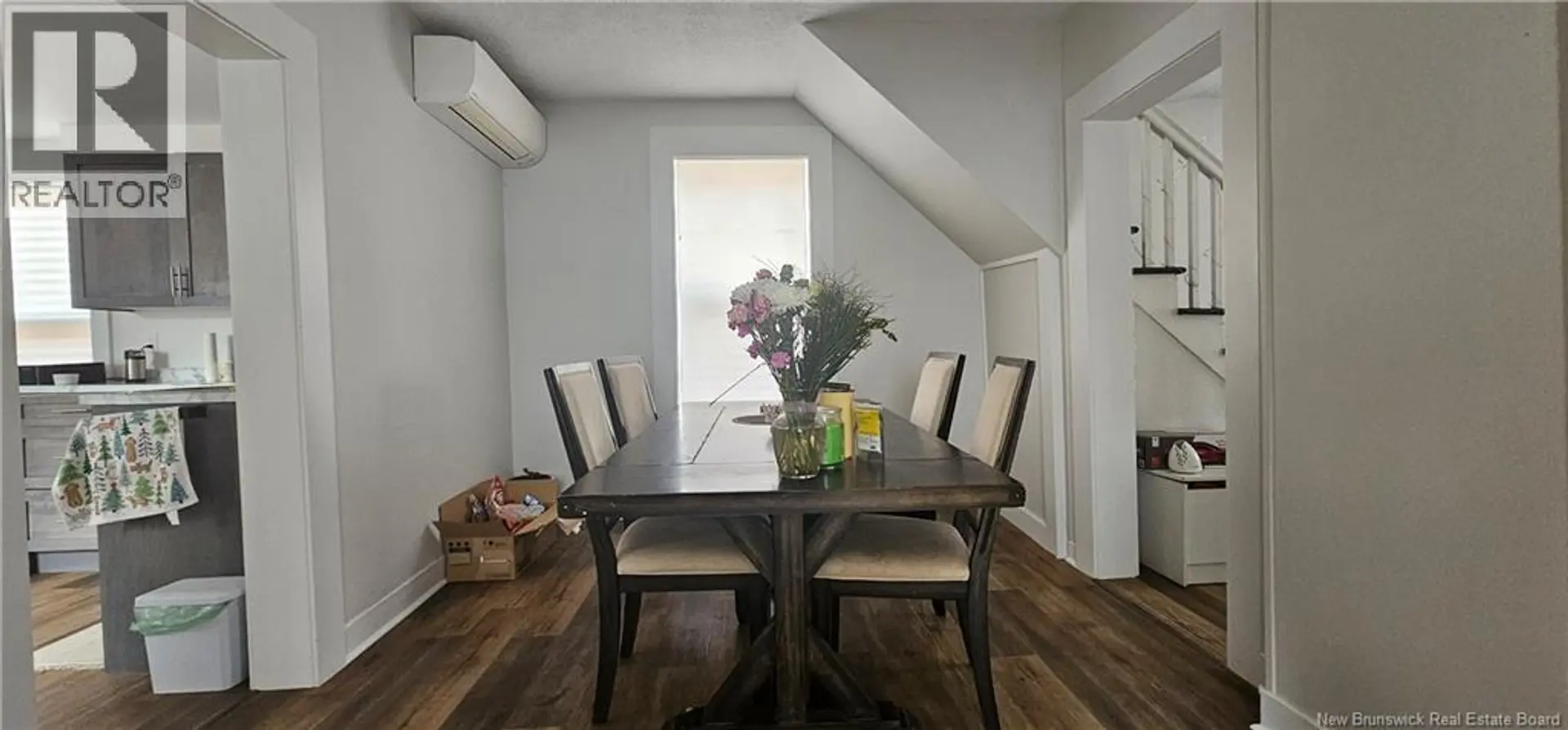 496 Robinson - Image 5