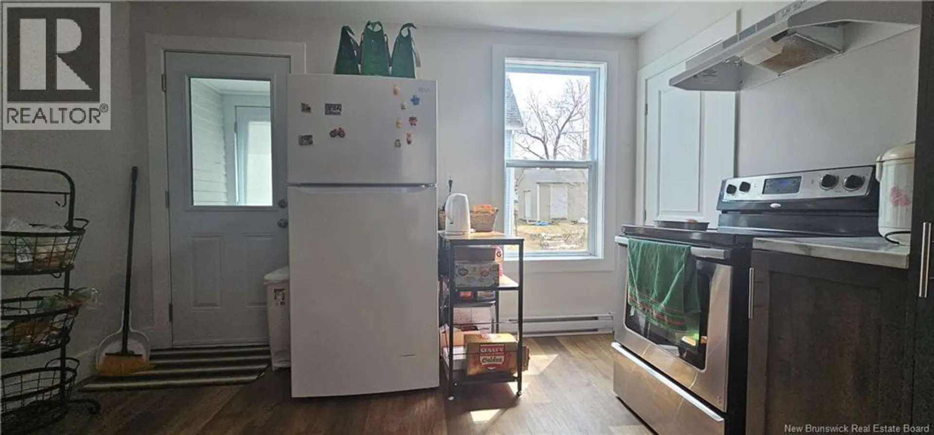 496 Robinson - Image 8