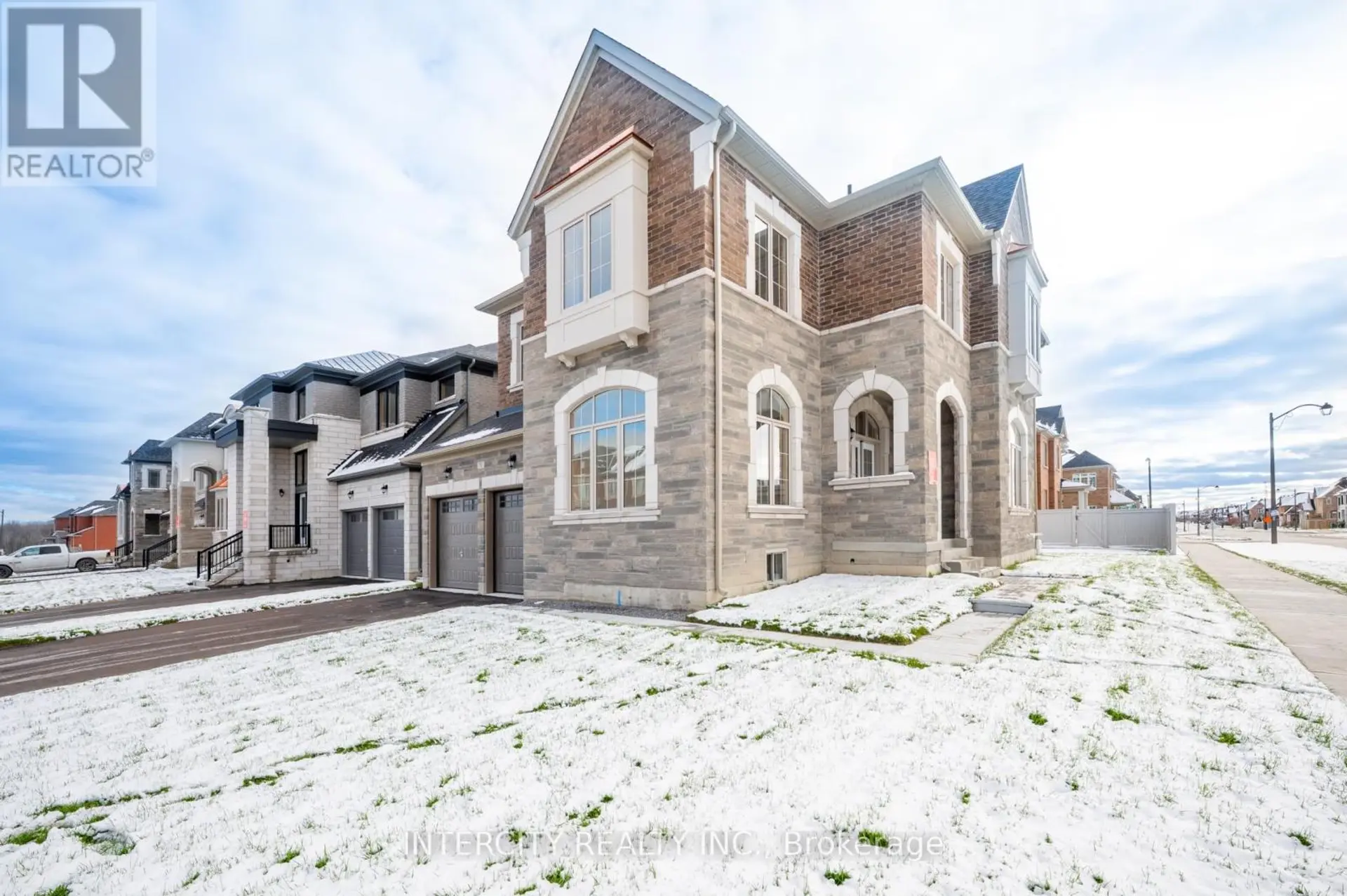 71 LORRAIN HAND AVENUE - Image 3