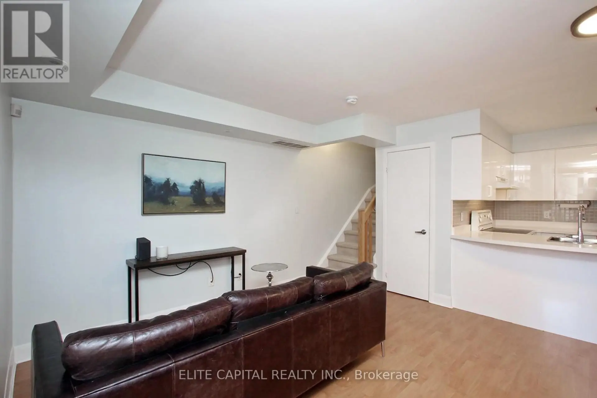 #369 415 JARVIS STREET - Image 5