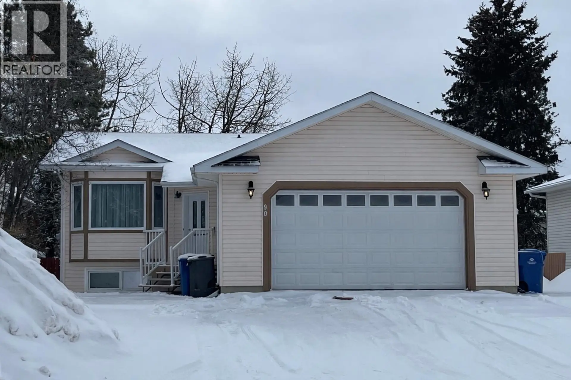 Property at 9011 99 AVENUE, Fort St. John, BC