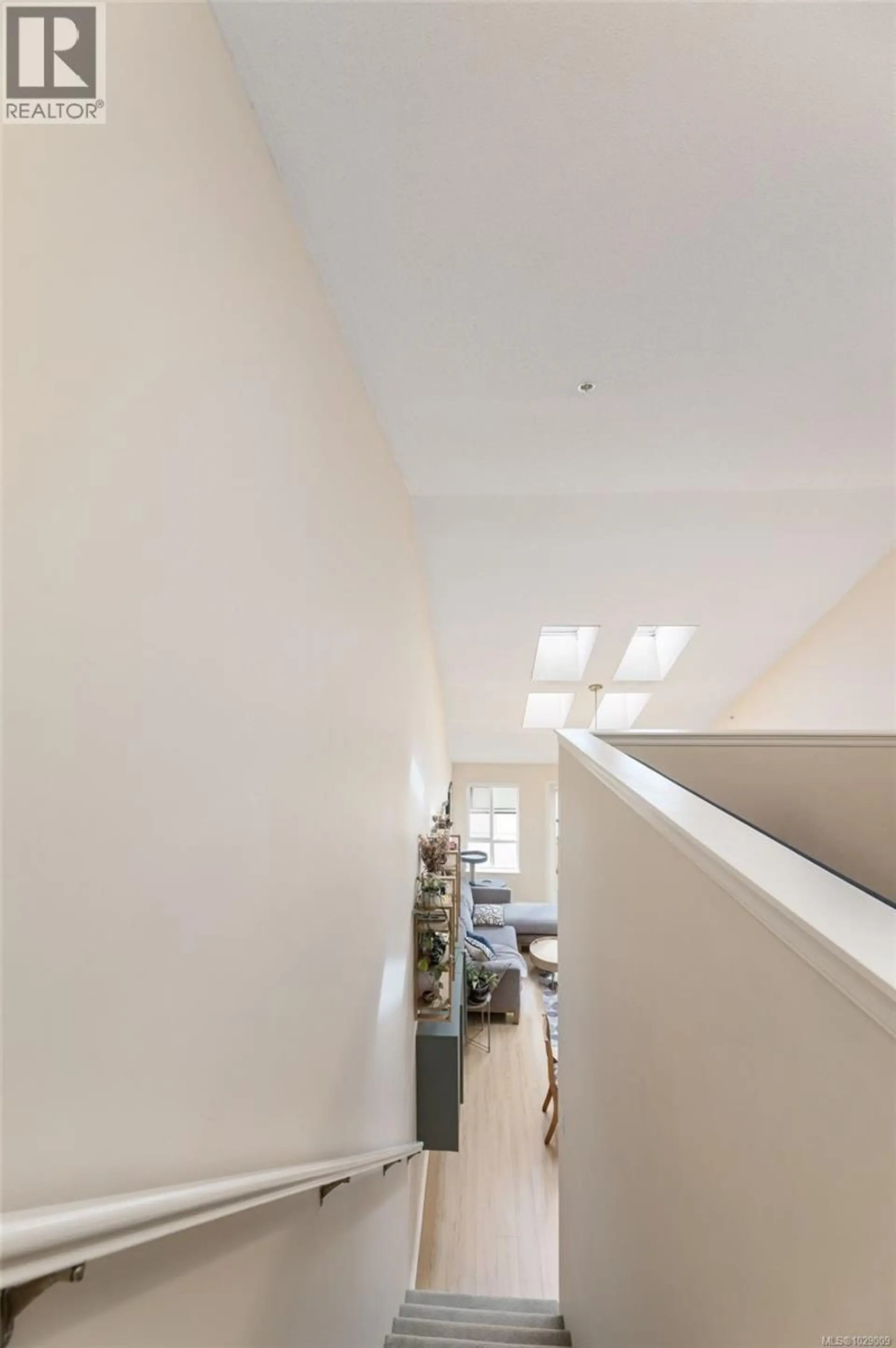 Property at #402 1015 JOHNSON ST, Victoria, BC