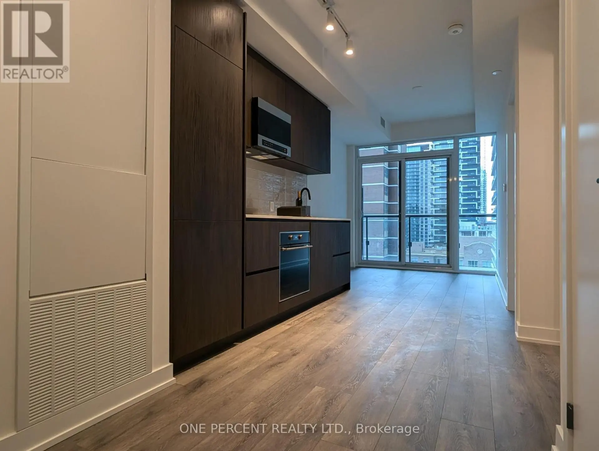 #1104 127 BROADWAY AVENUE - Image 3