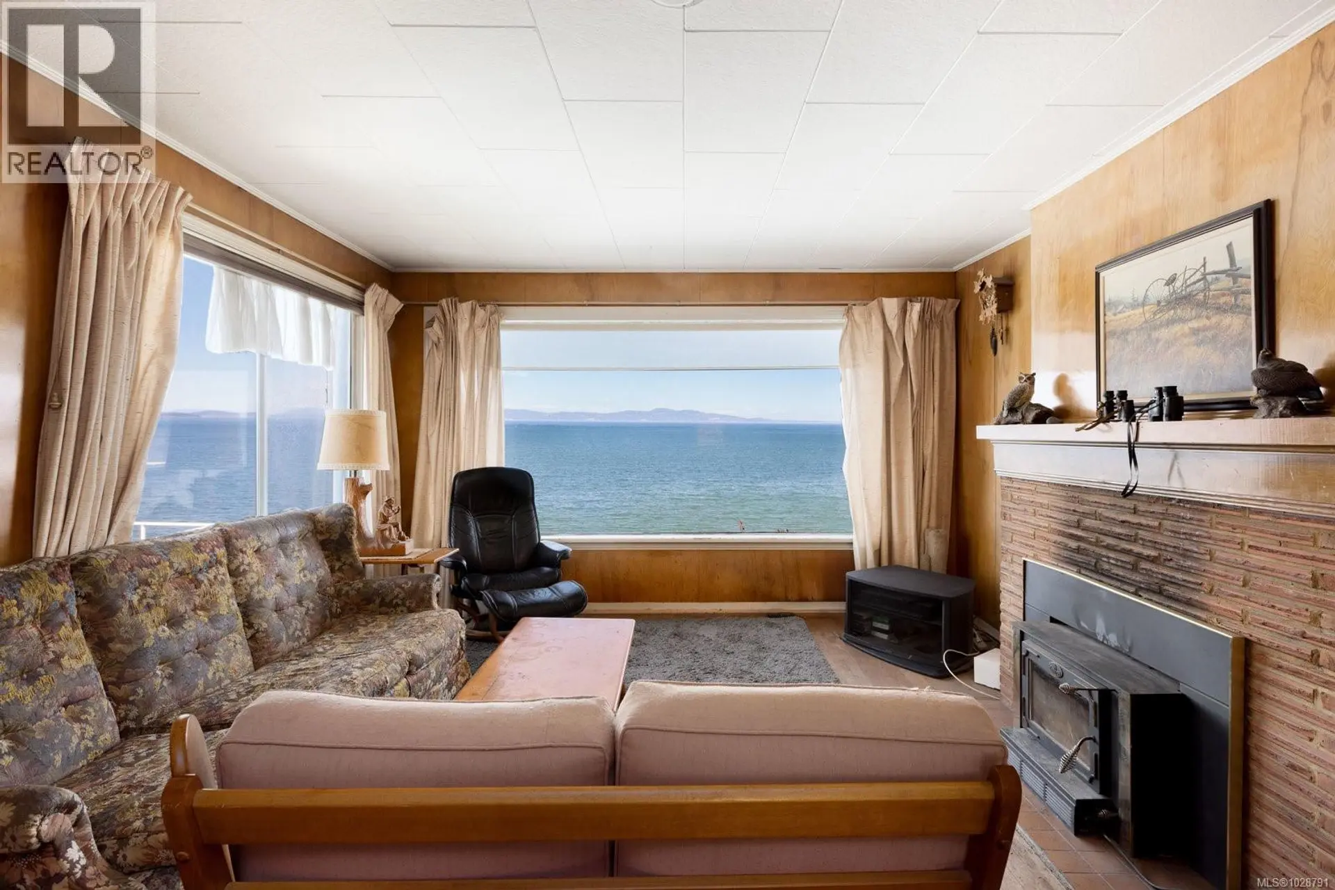 Property at 5015 CORDOVA BAY RD, Saanich, BC