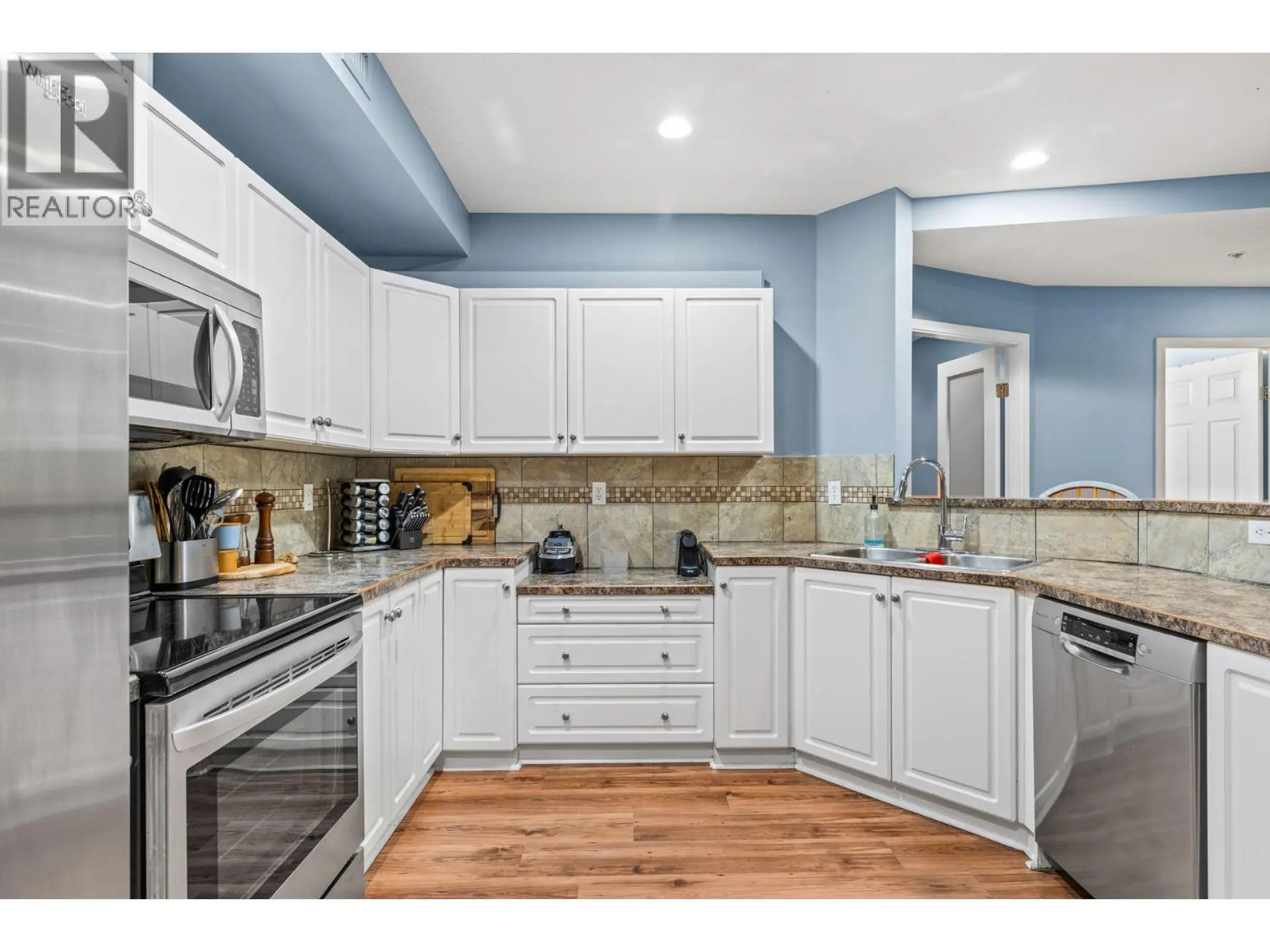 Property at #208 1088 SUNSET DRIVE, Kelowna, BC