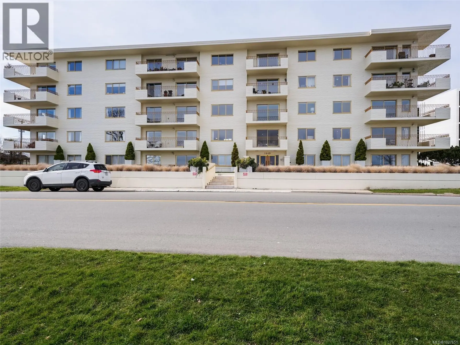 Property at #202 1440 Beach Dr, Oak Bay, BC