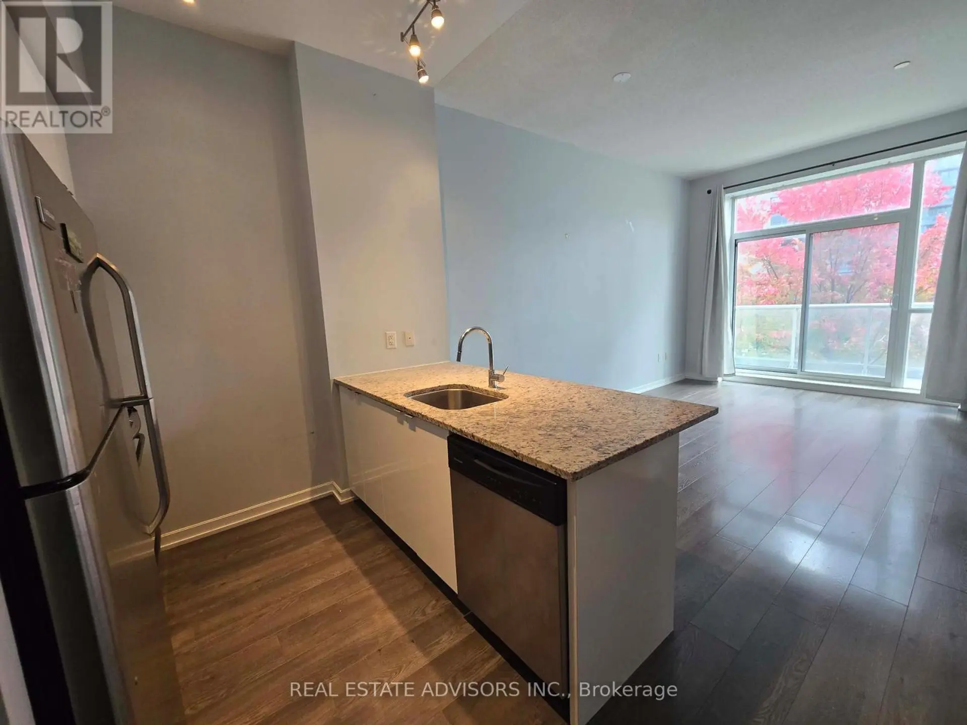 #109 62 FOREST MANOR ROAD - Image 3