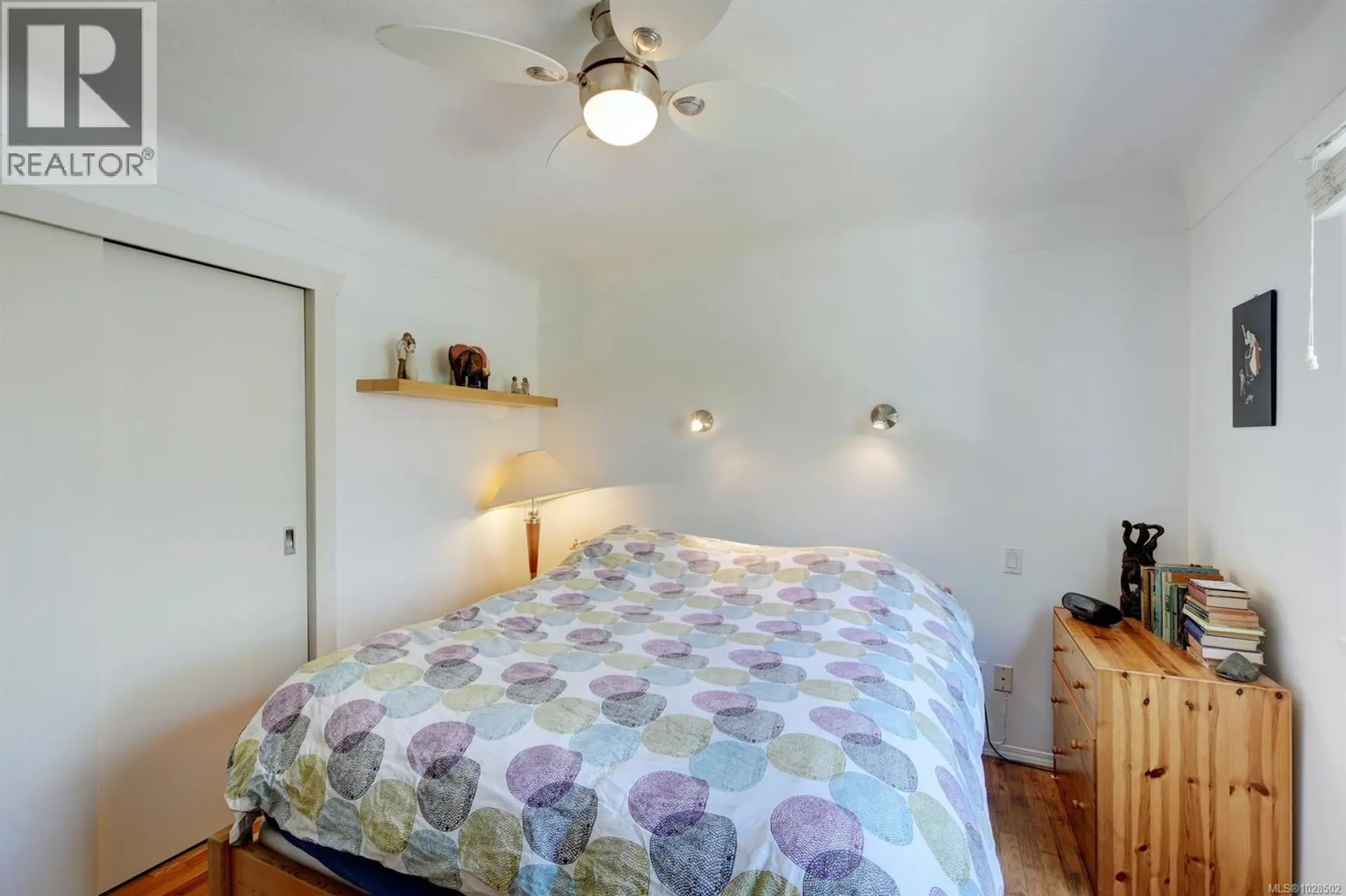 Property at 2112 SAYWARD ST, Victoria, BC