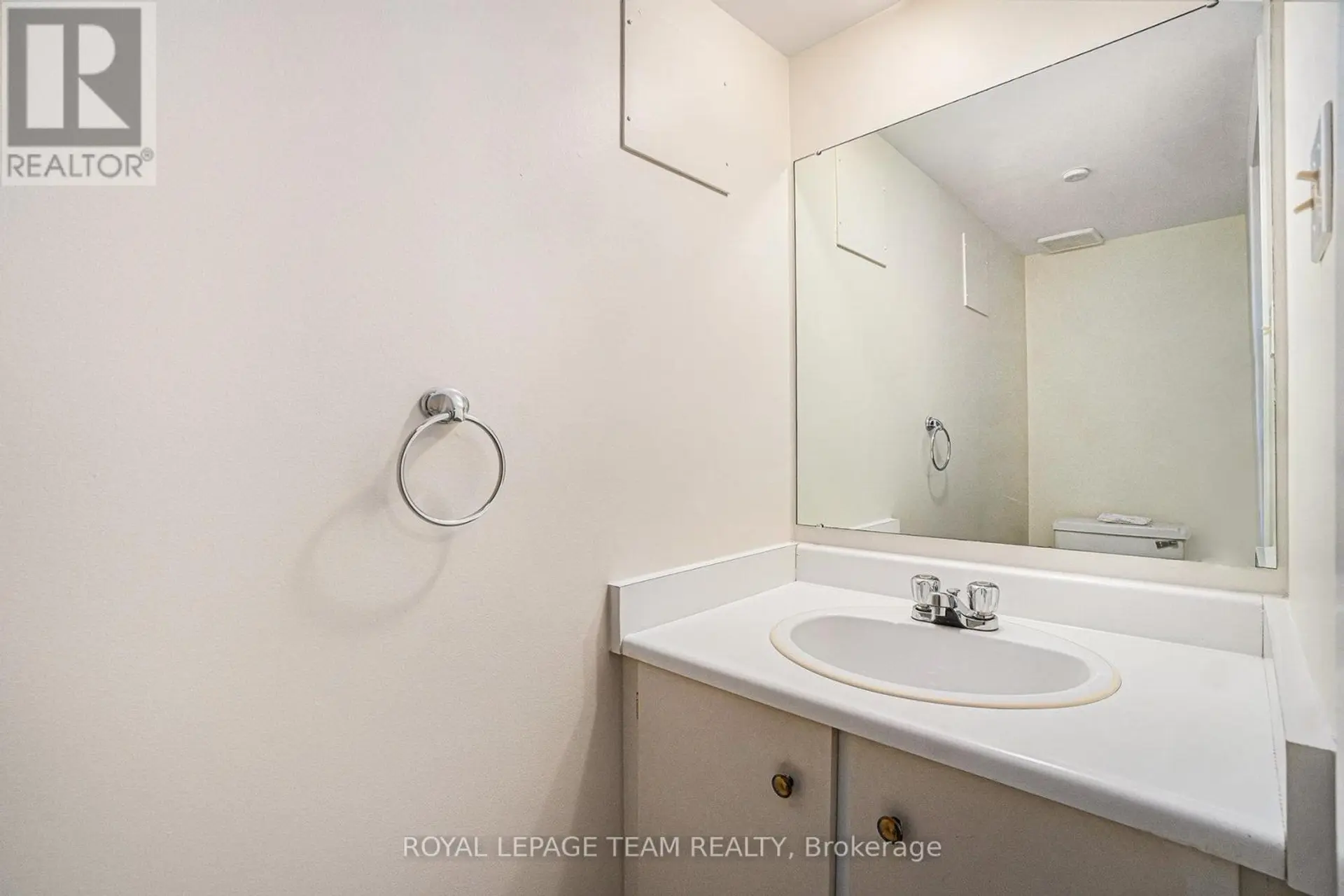 440 KINTYRE PRIVATE - Image 11