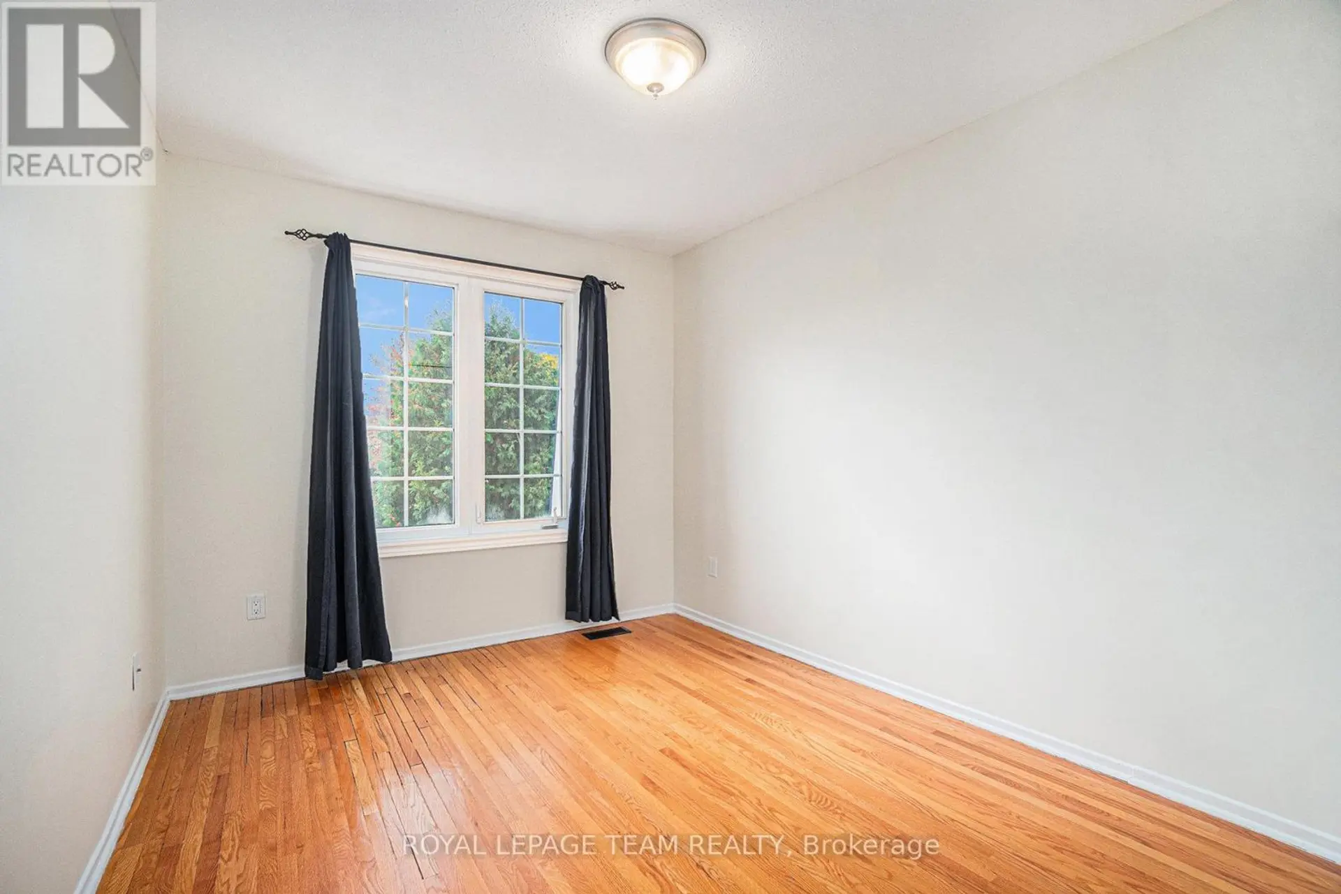 440 KINTYRE PRIVATE - Image 14