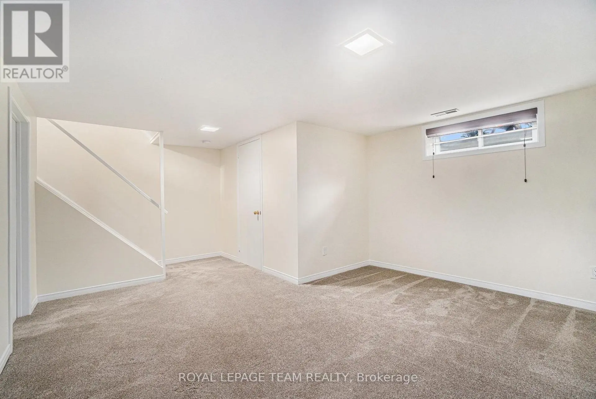 440 KINTYRE PRIVATE - Image 18