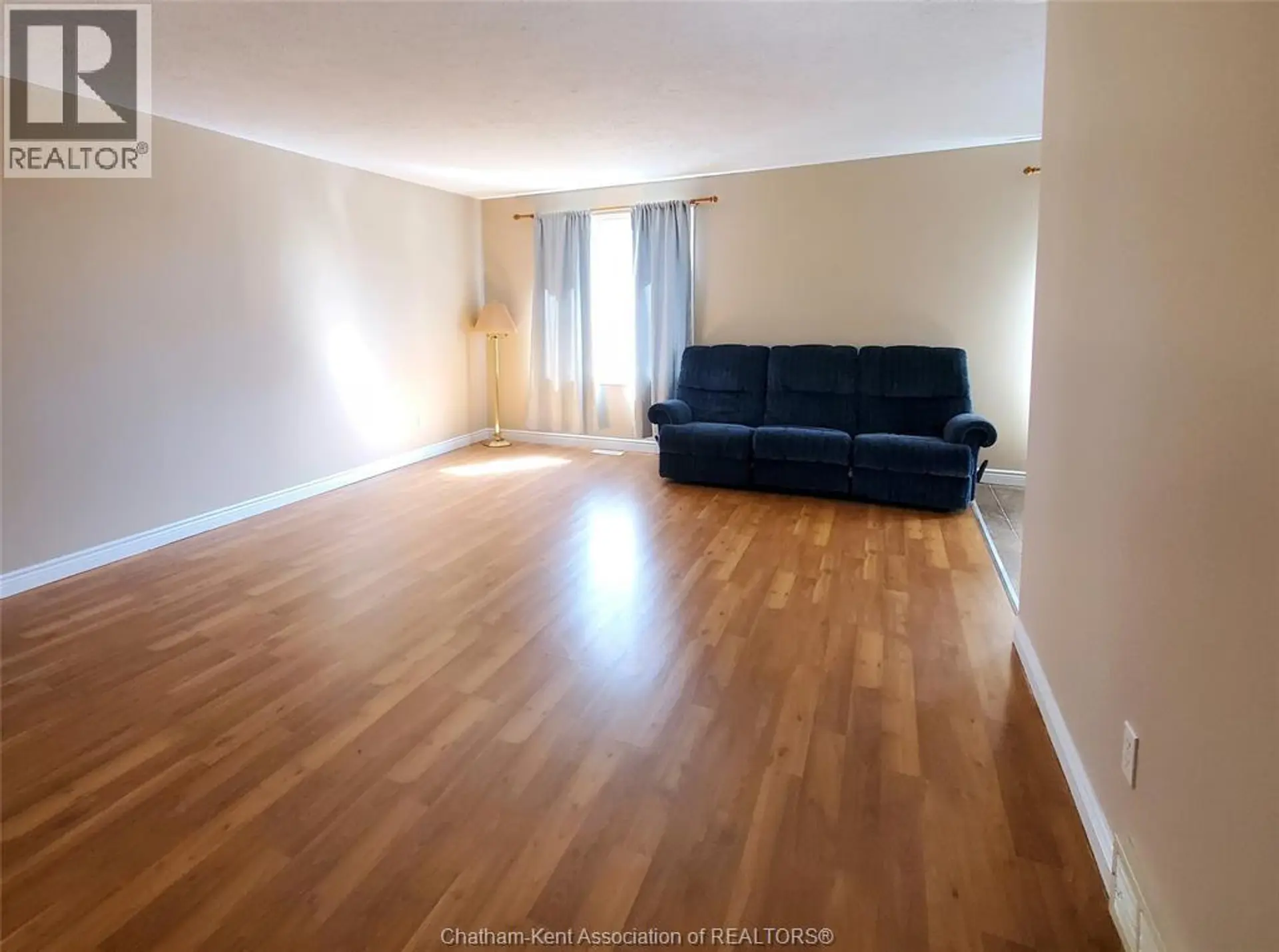 71 Spencer AVENUE - Image 8