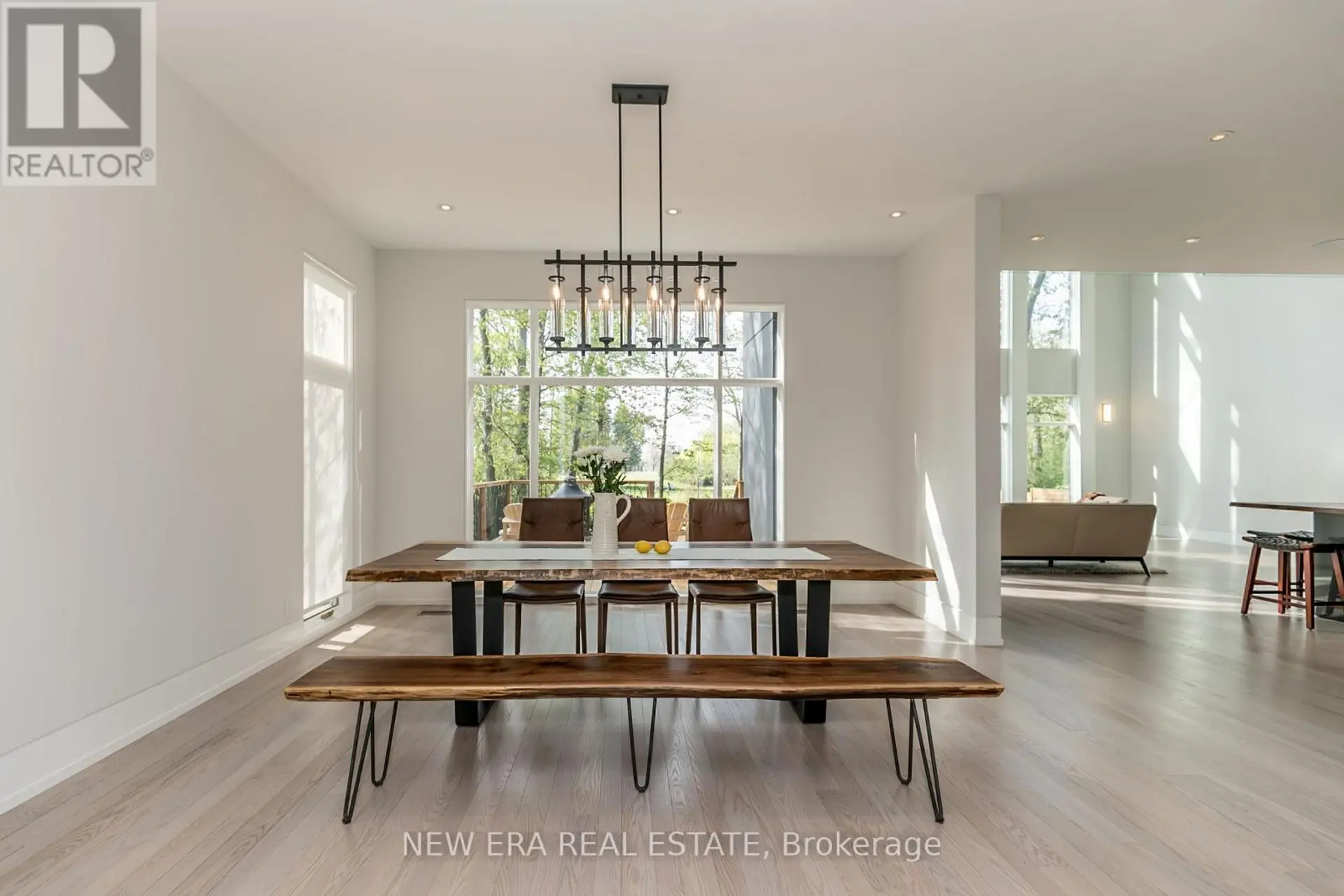 767 CEDARVALE DRIVE - Image 2
