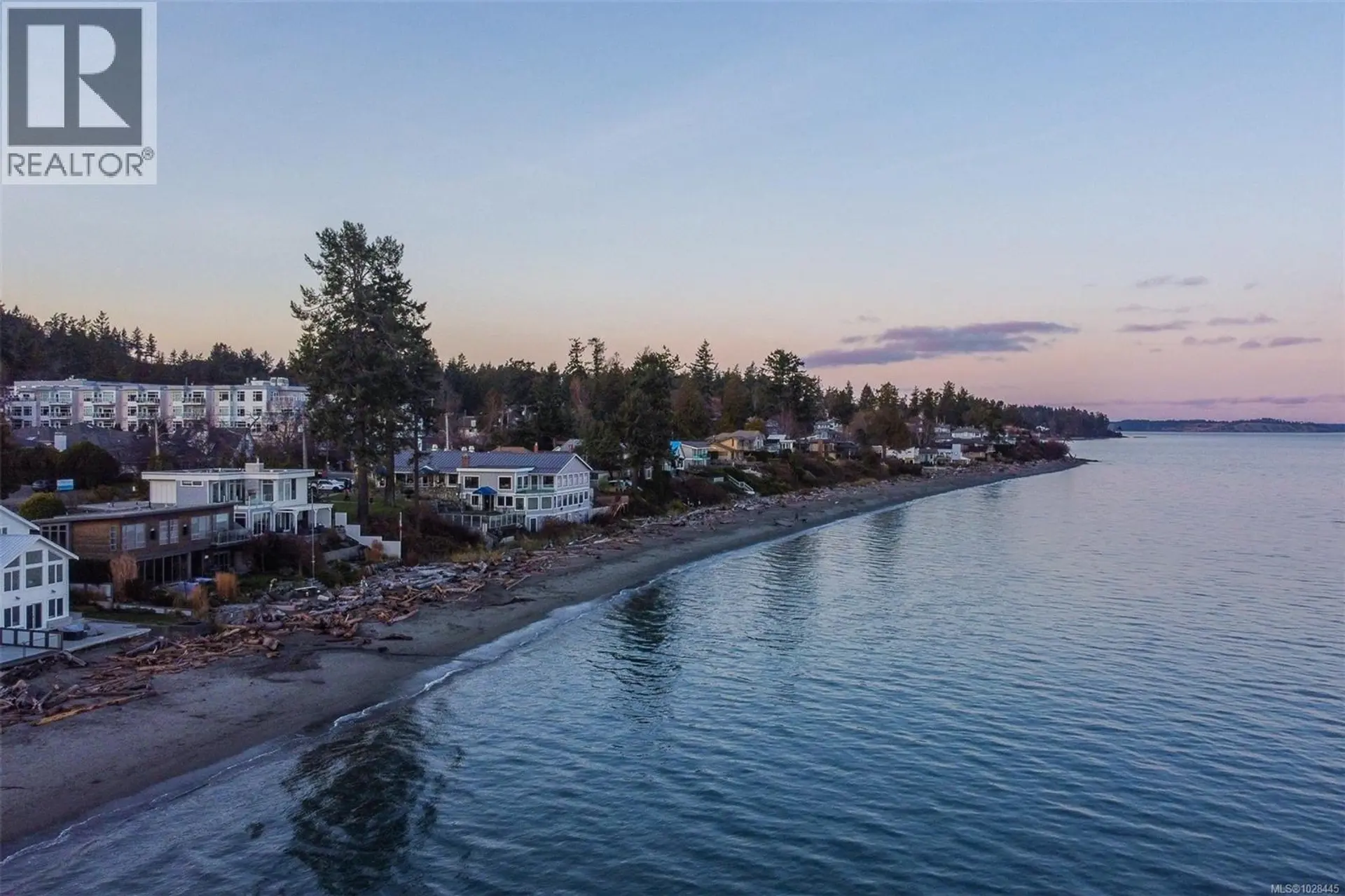 Property at 5090 CORDOVA BAY RD, Saanich, BC