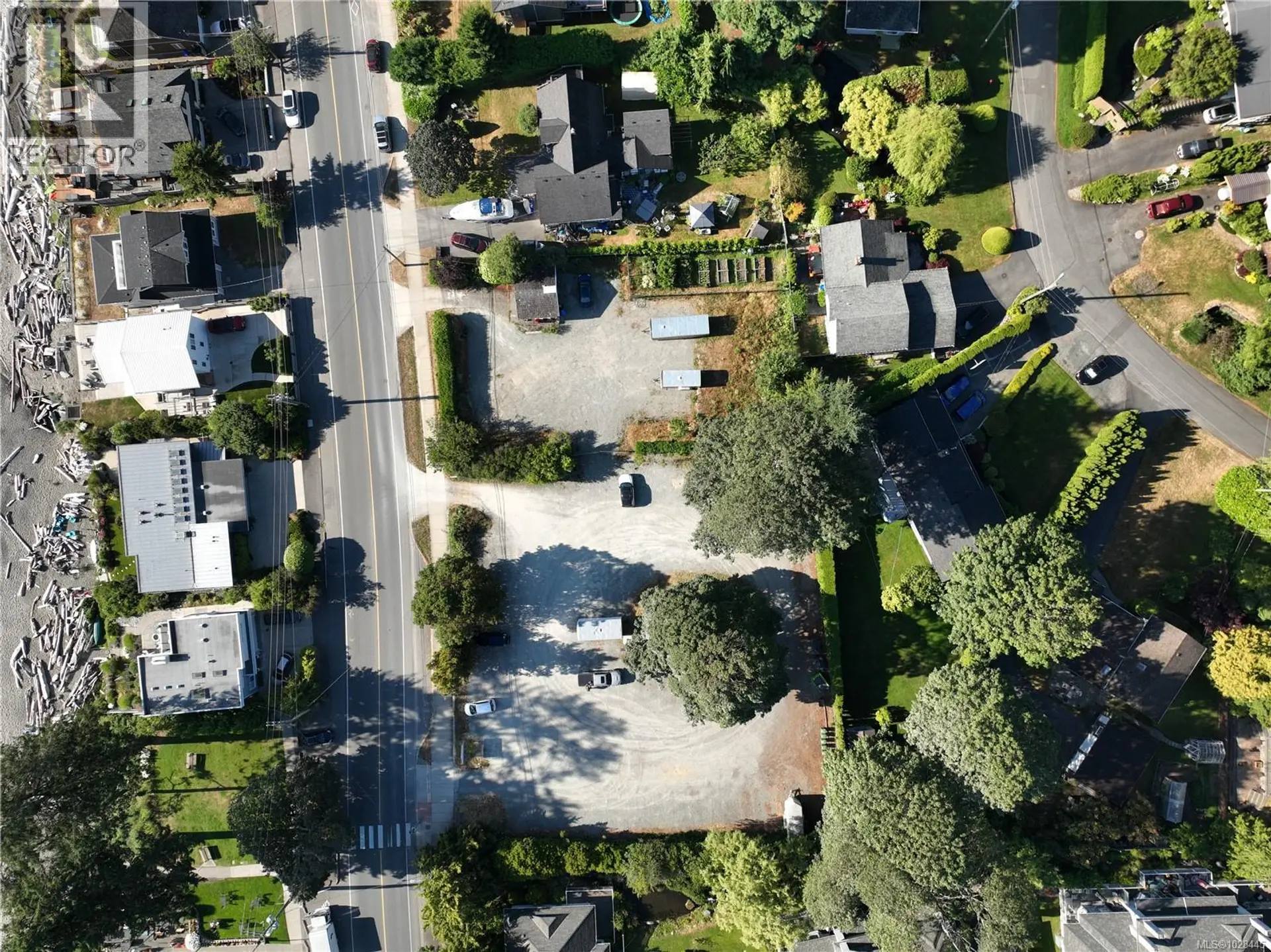 Property at 5090 CORDOVA BAY RD, Saanich, BC