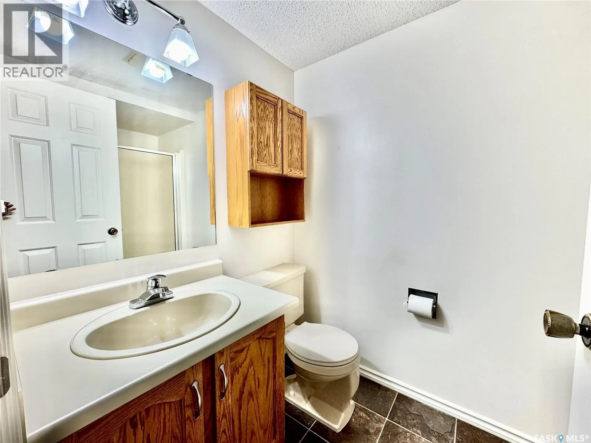#209 525 5TH AVENUE N - Image 12