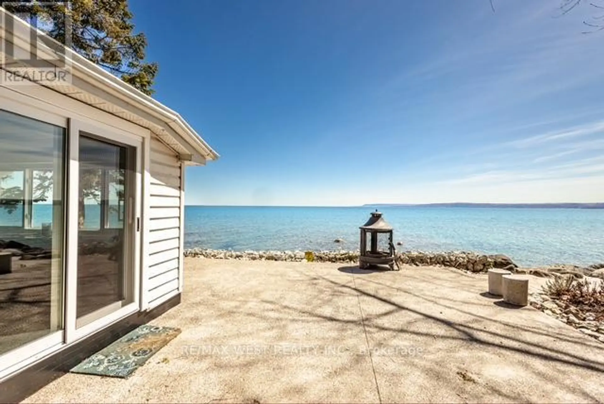 315 CEDAR AVENUE - Image 13