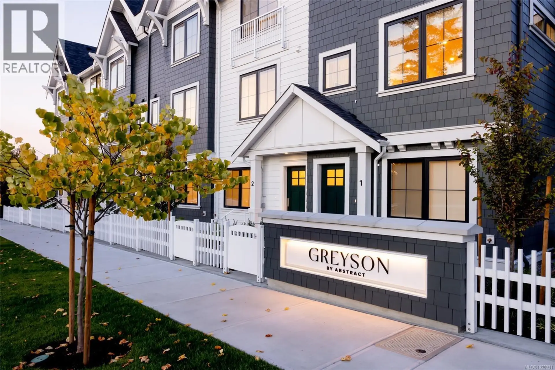 Property at #TH15 3450 WHITTIER AVE, Saanich, BC