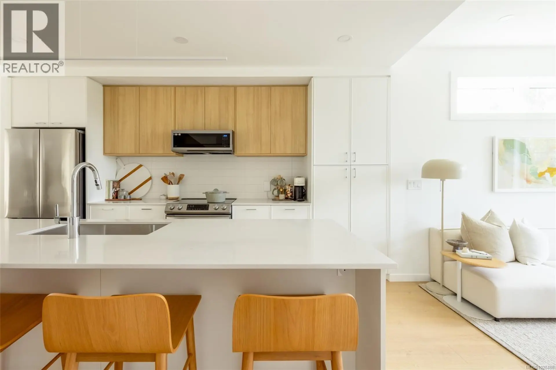 Property at #TH9 3450 WHITTIER AVE, Saanich, BC