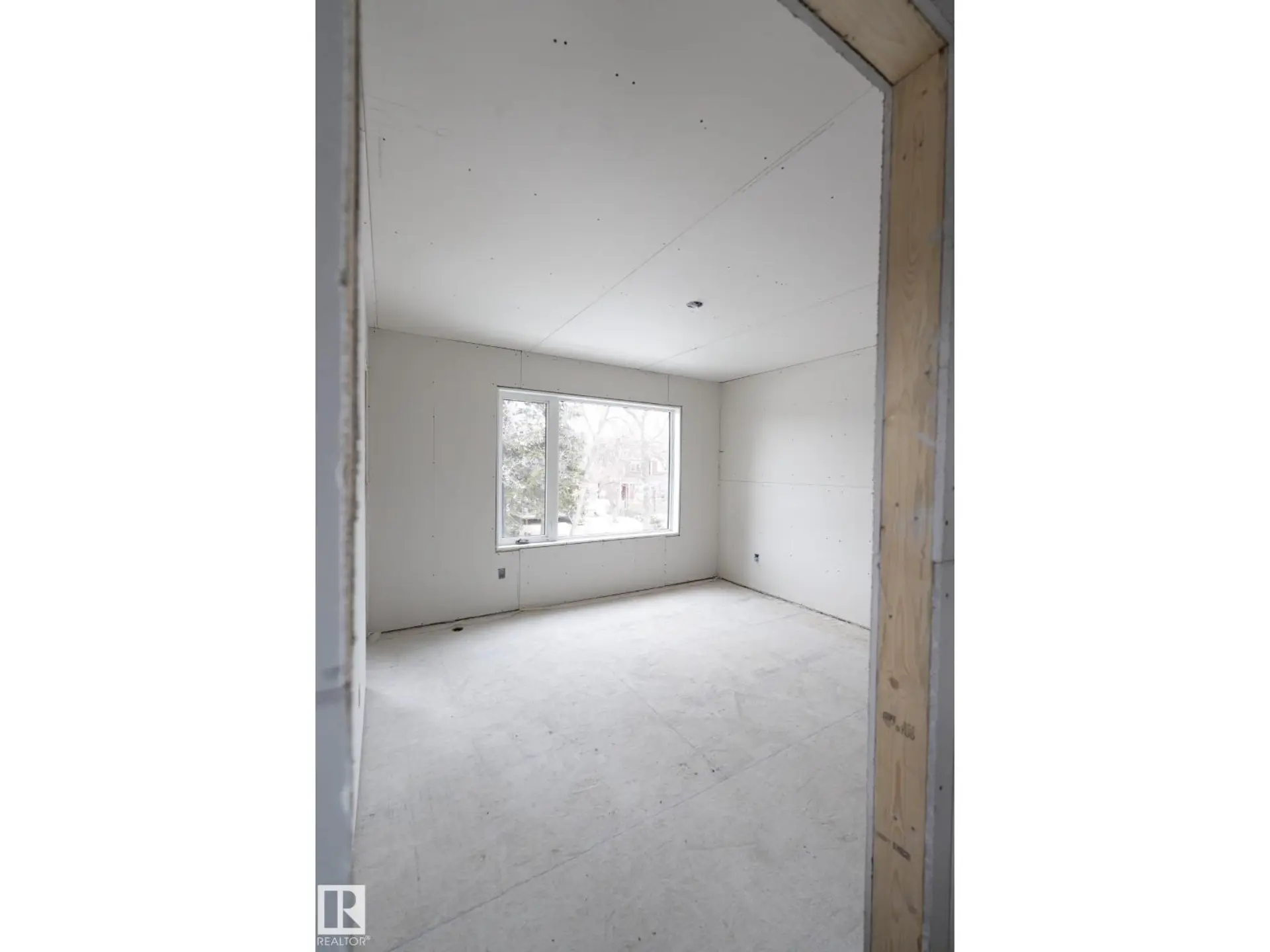 10352/10354 147 ST NW NW - Image 7