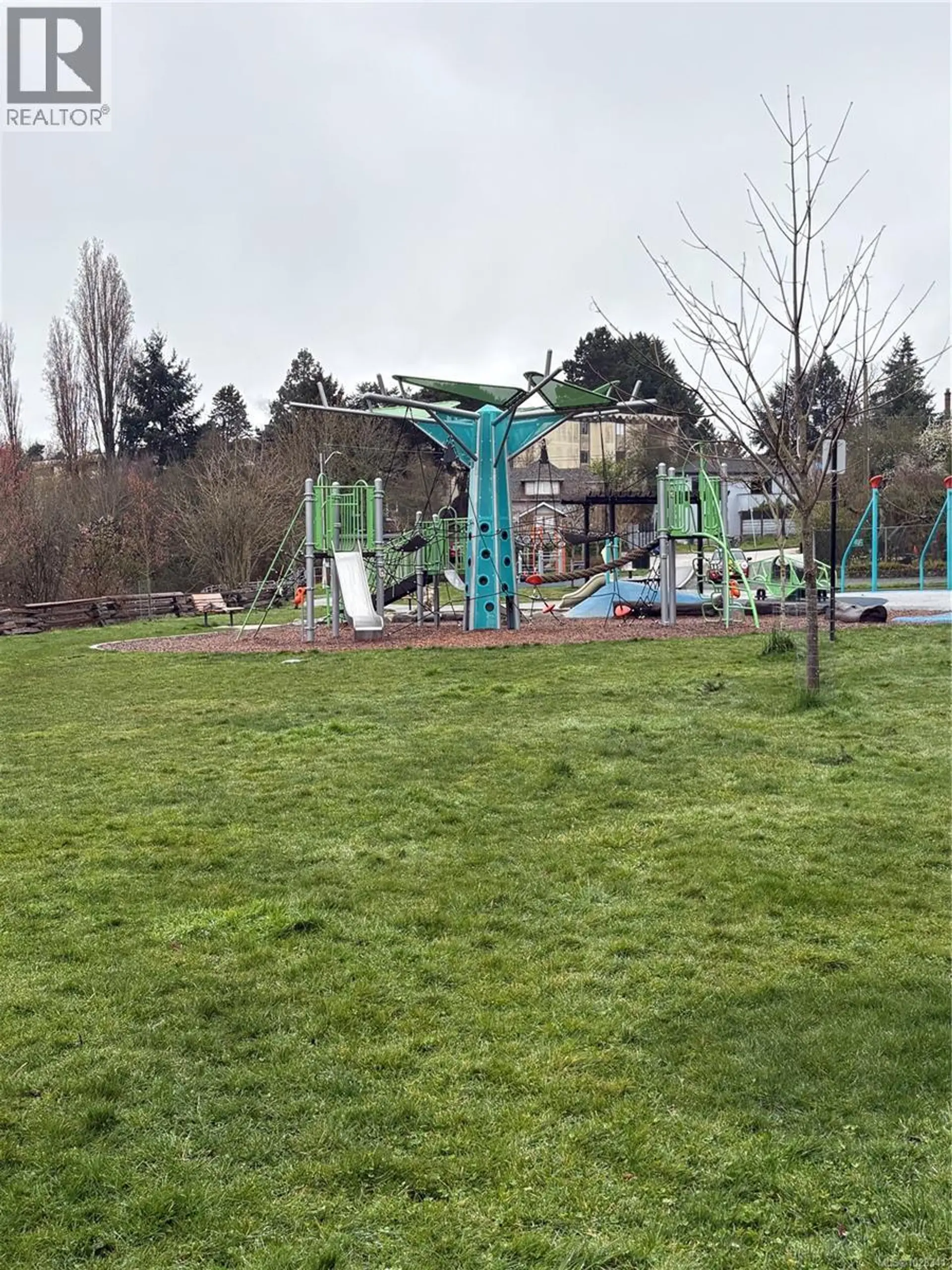 Property at 3135 WASHINGTON AVE, Victoria, BC