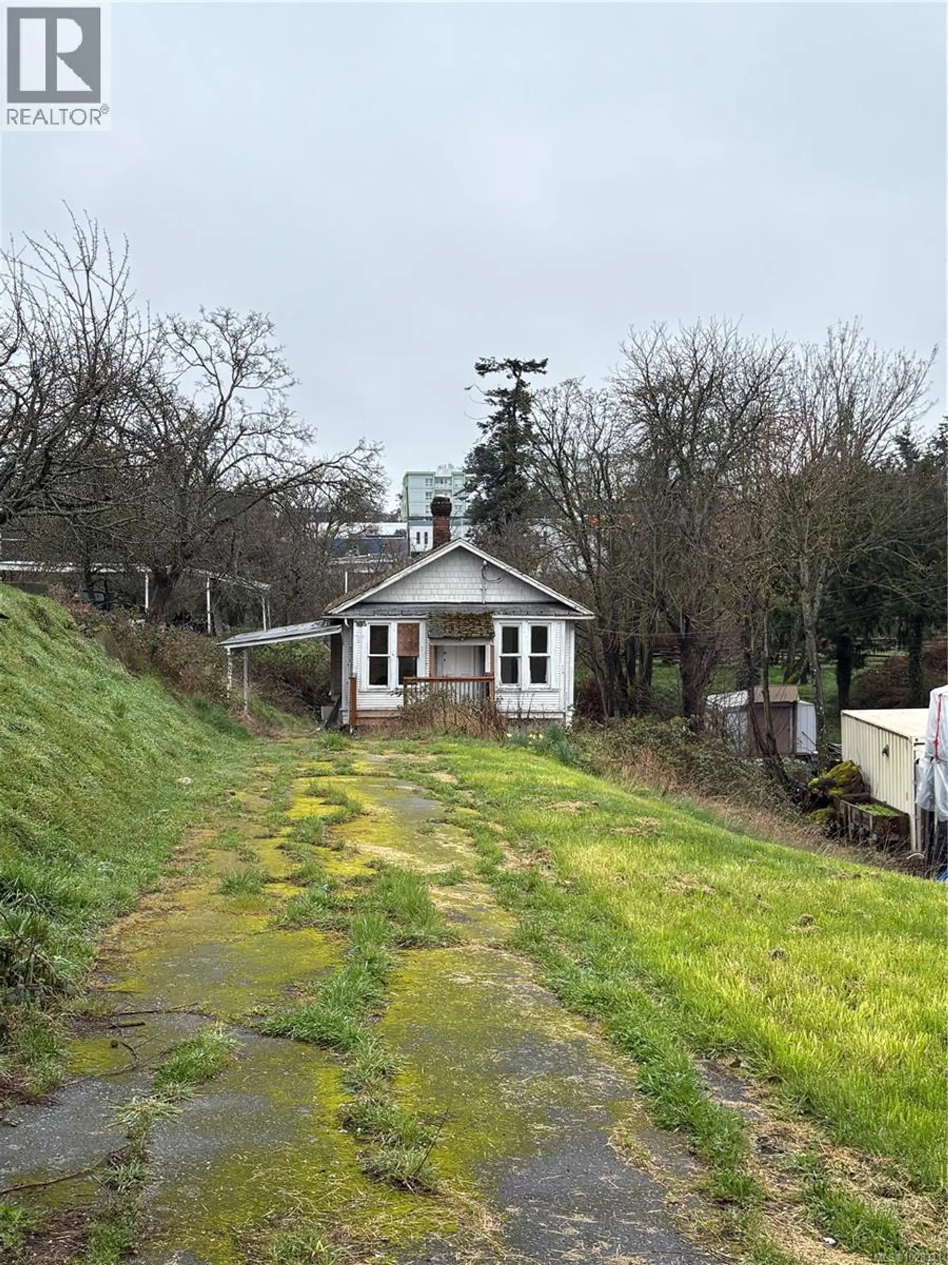 Property at 3135 WASHINGTON AVE, Victoria, BC