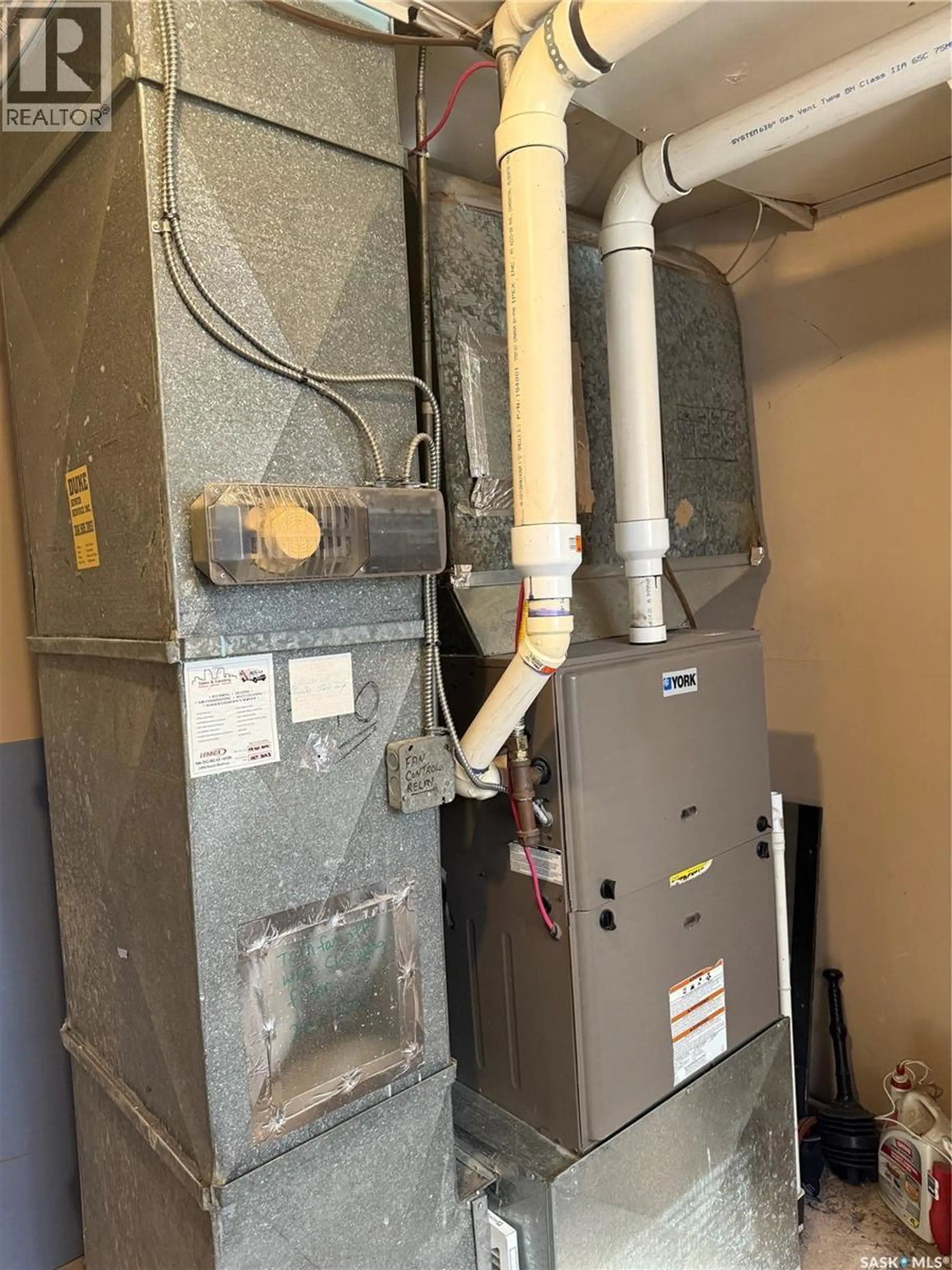 Property at 3820 RETALLACK STREET, Regina, SK