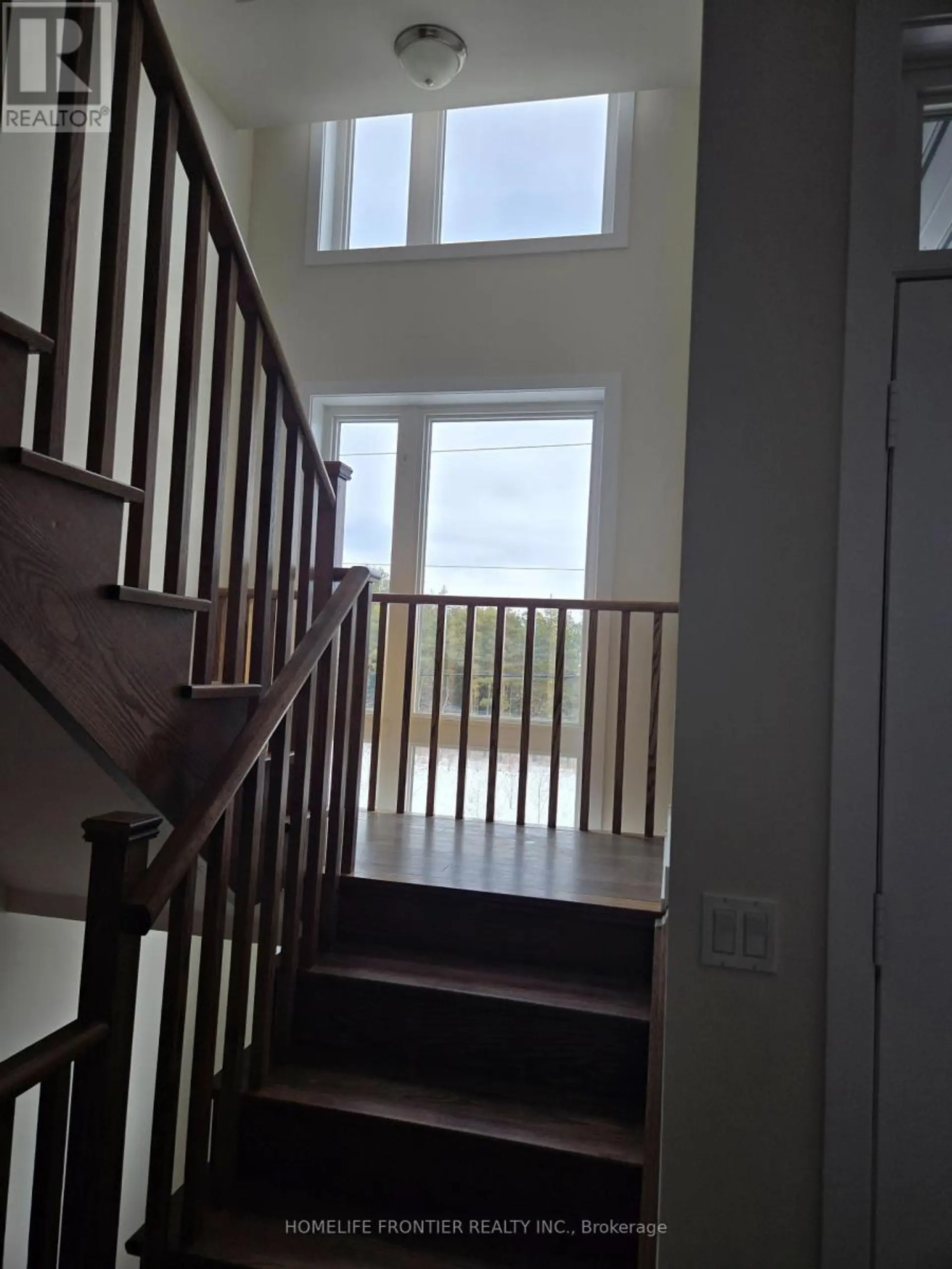 39 CREDIT LANE - Image 8