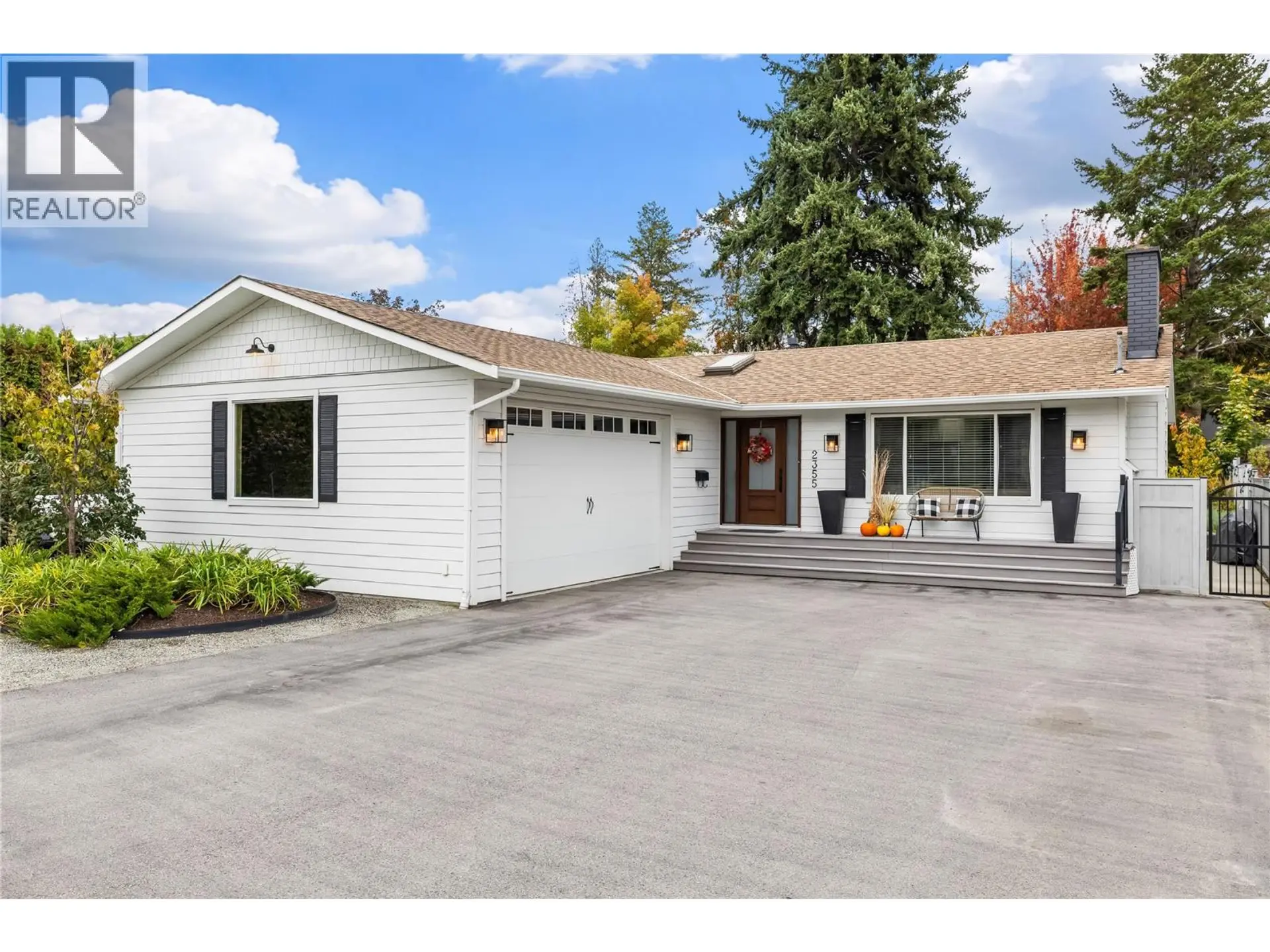 Property at 2355 Crestview Road, West Kelowna, BC