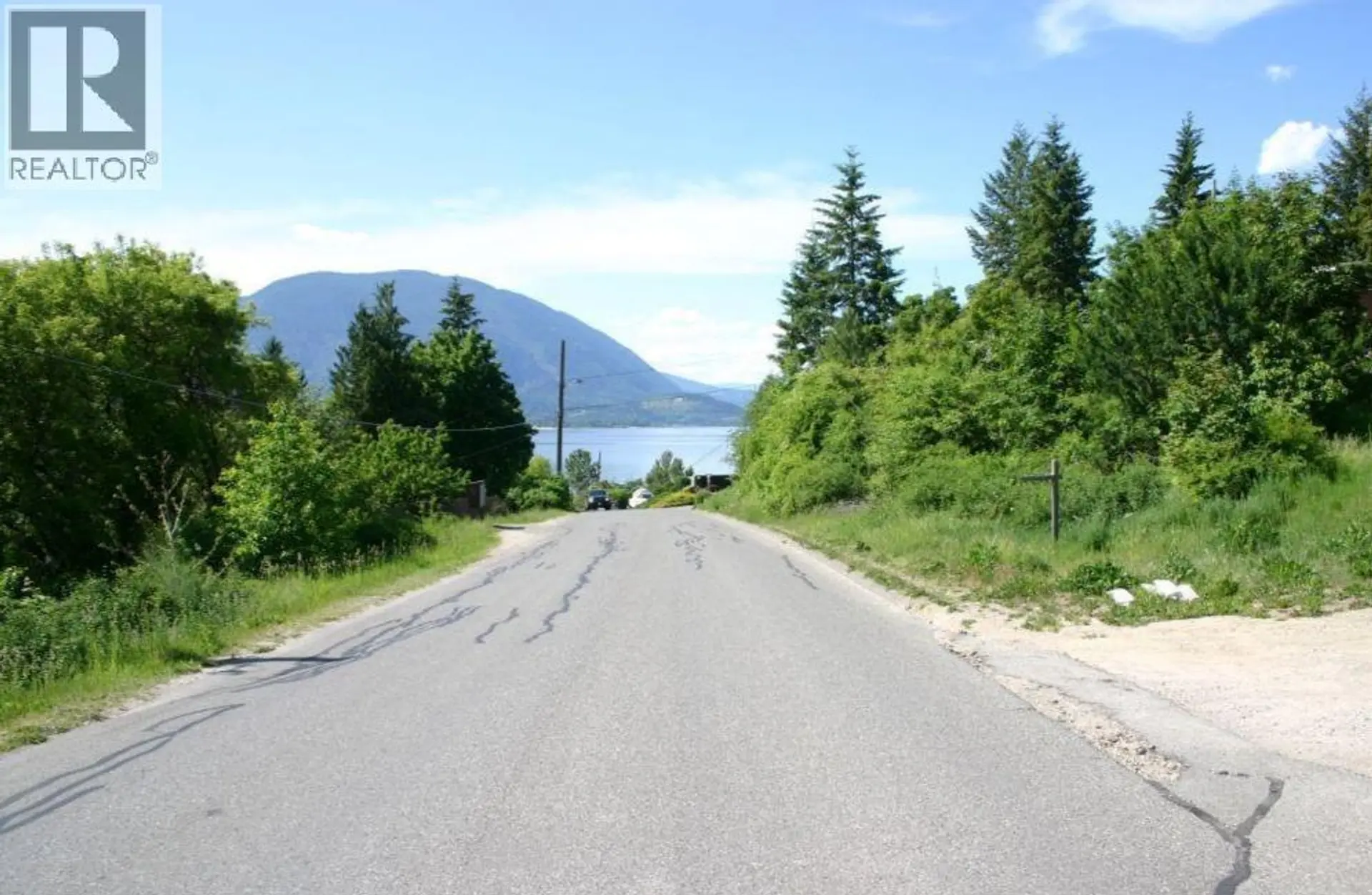 Property at 1351 10 AVENUE NE, Salmon Arm, BC