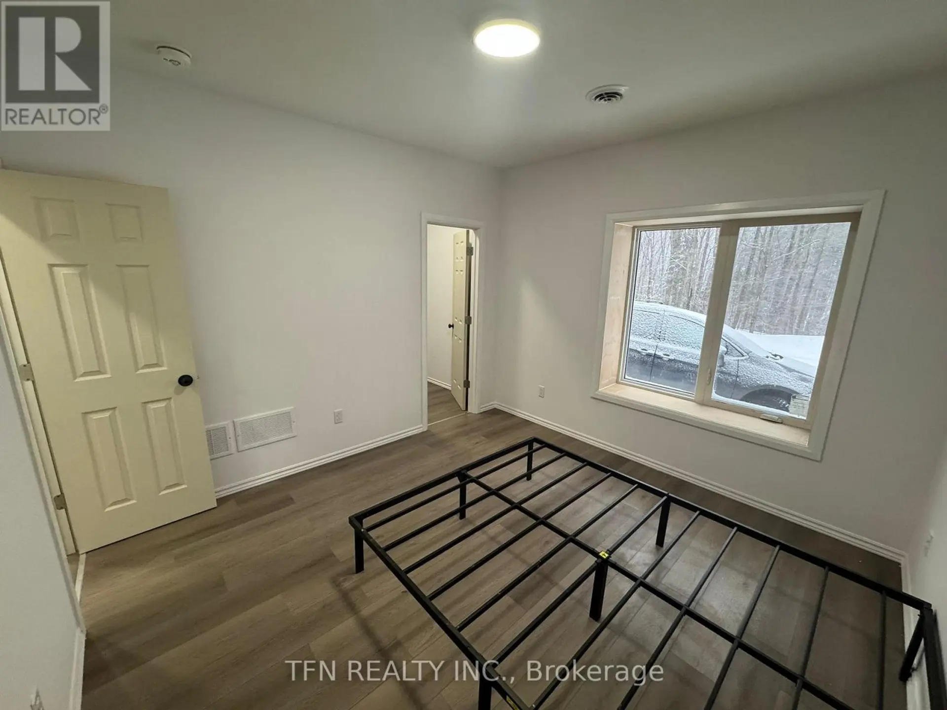 385 GABLES ROAD - Image 12