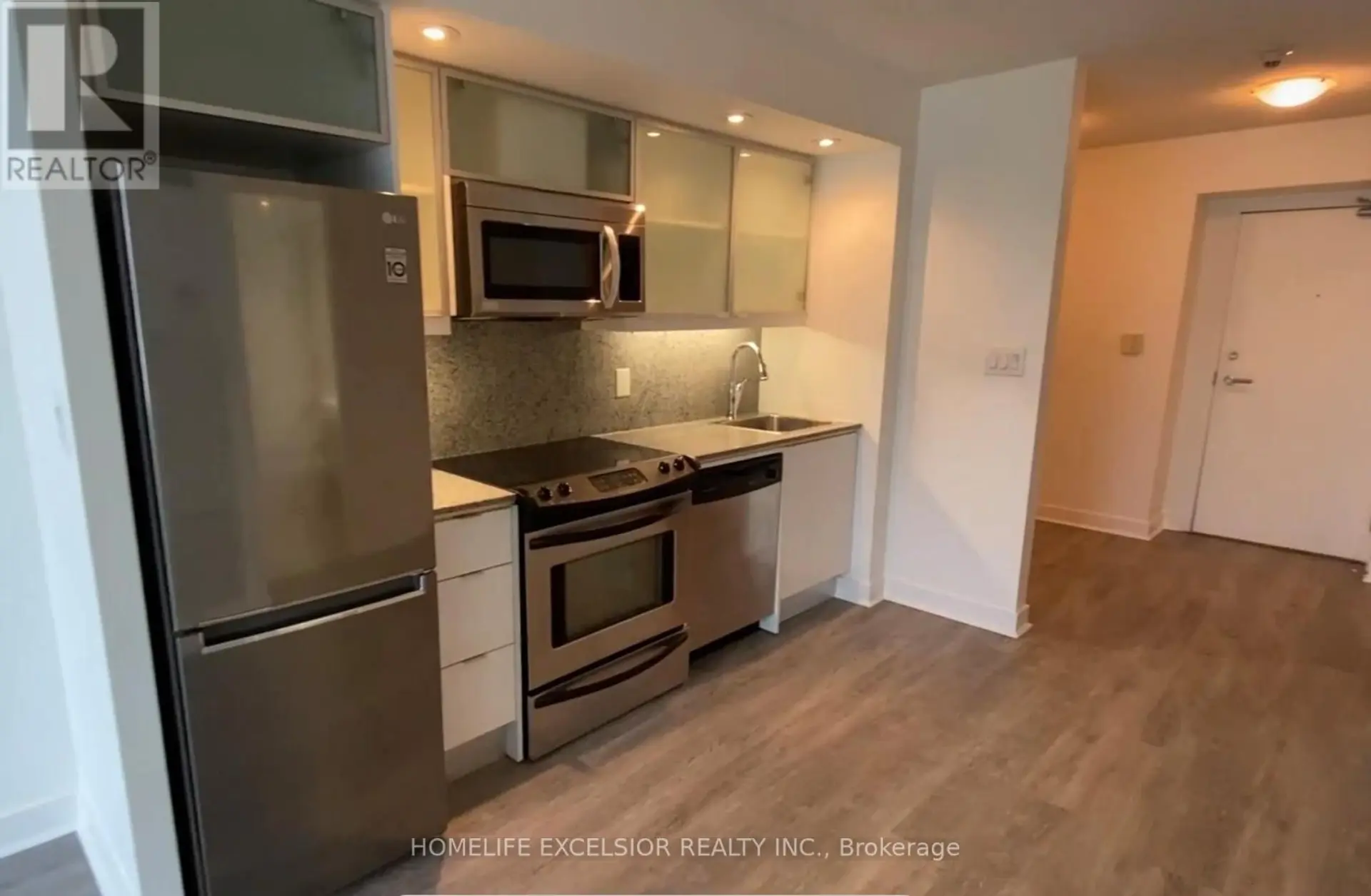 #3203 25 TELEGRAM MEWS - Image 8