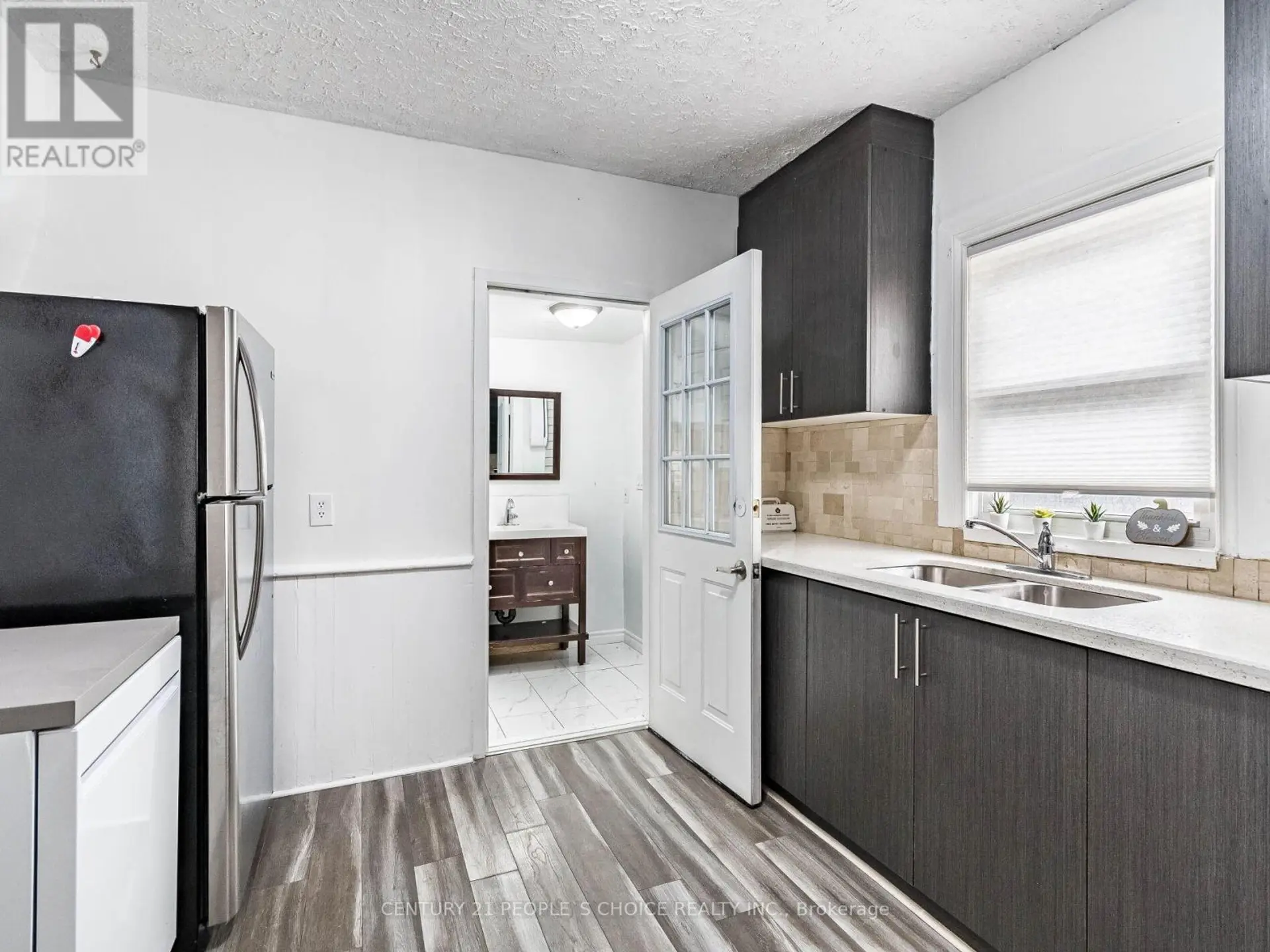 5001 KITCHENER STREET - Image 7